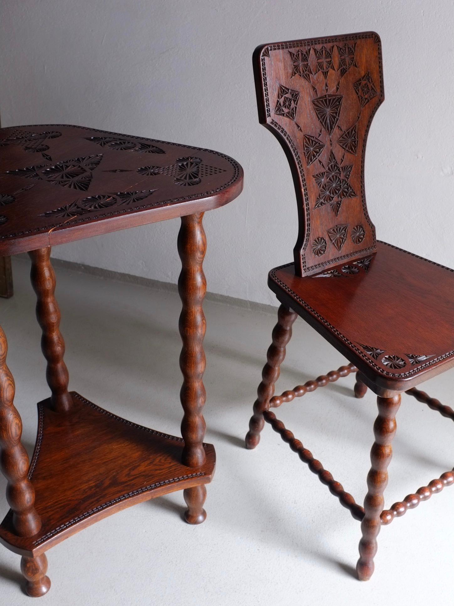Carved Oak Bobbin Chair Table Set, Sweden, 1960s In Good Condition For Sale In Rīga, LV