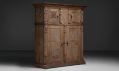 Geschnitzter Eichenschrank, Deutschland 1787