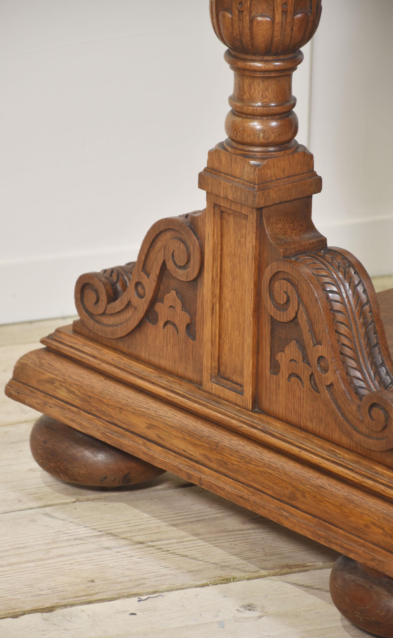Carved oak cheval mirror For Sale 6