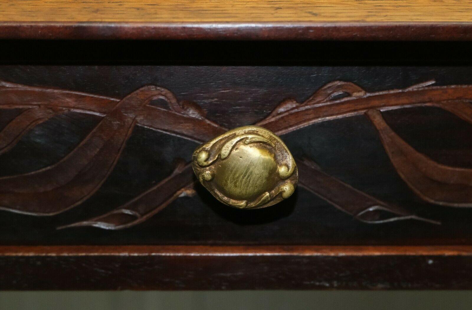 Table d'appoint en Oak Oak Circa 1900 King Albert i of Belgium Occasional Side End Coffee Table en vente 3