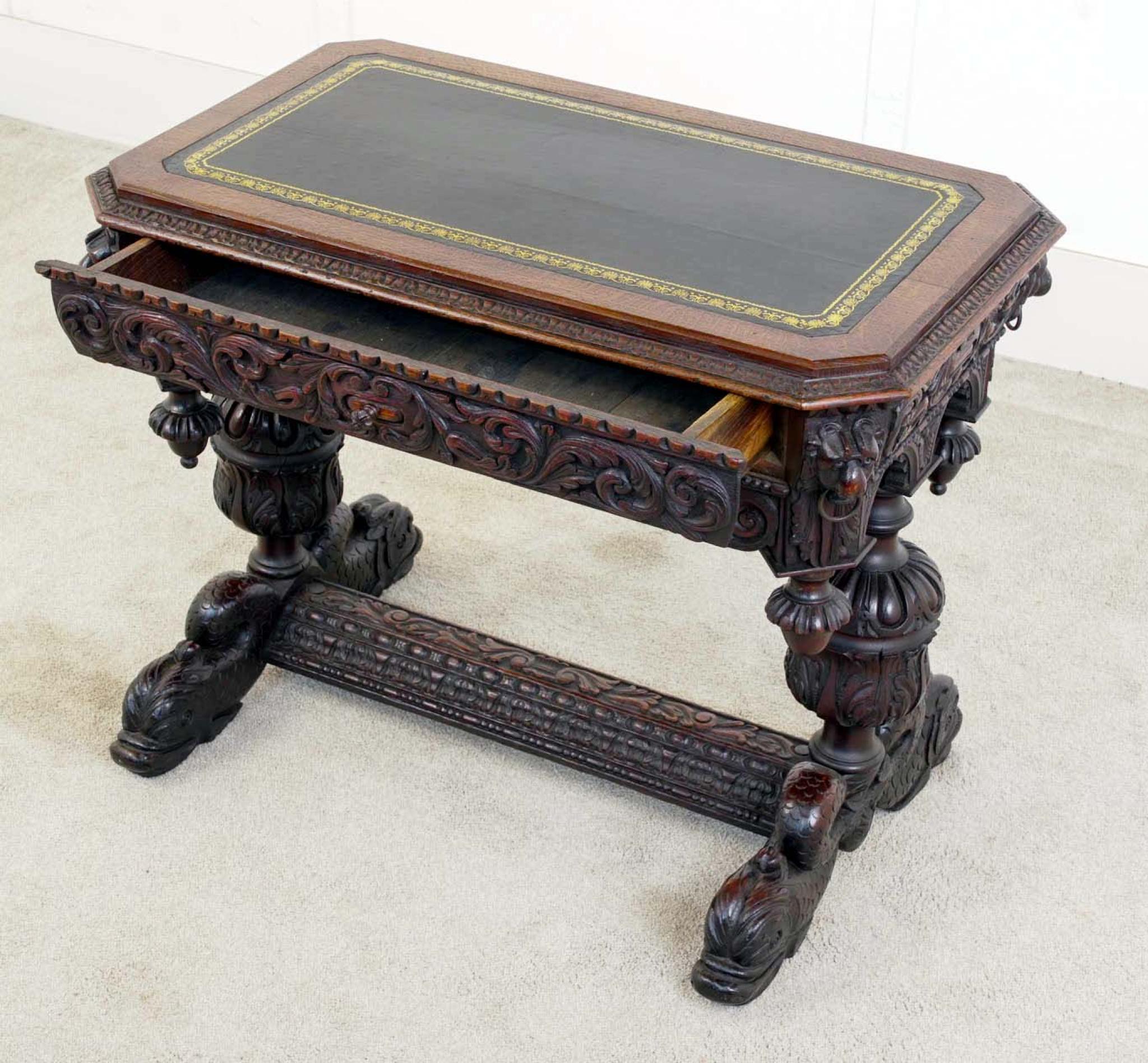 Geschnitzter Eichenschreibtisch Renaissance-Revival-Schreibtisch Viktorianisch 1840 im Angebot 4