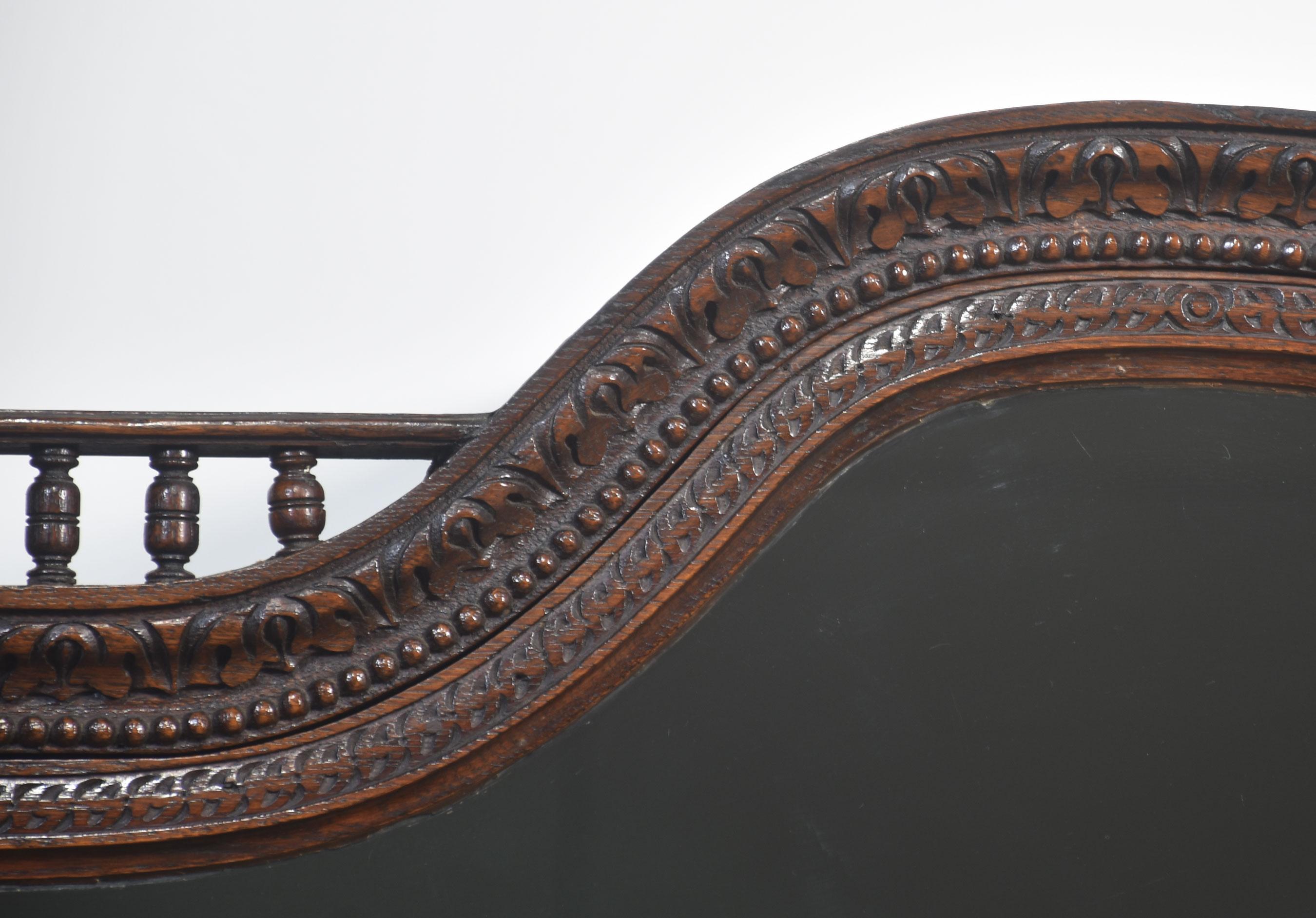 Carved oak display cabinet In Good Condition For Sale In Cheshire, GB