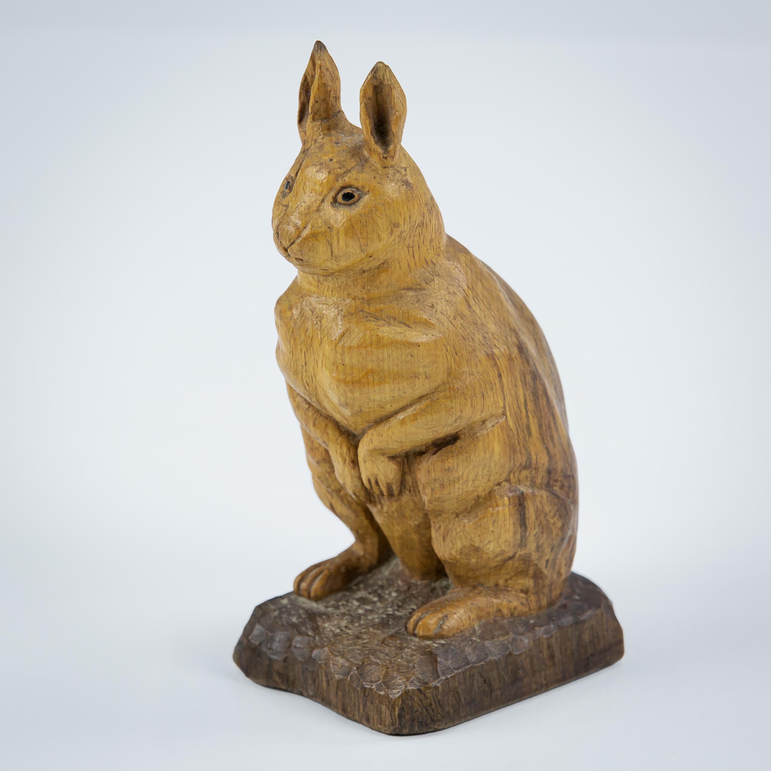 English Carved Oak Early 20th Century Rabbit Sculpture For Sale
