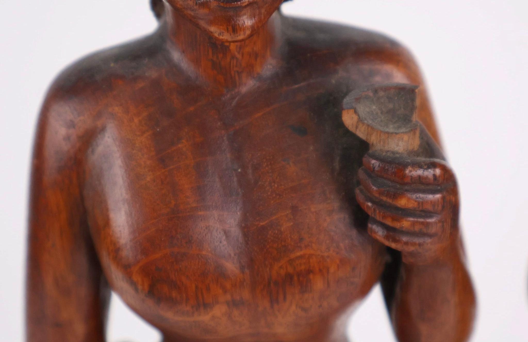 Figure Folk Art Carved di Oak in vendita 2