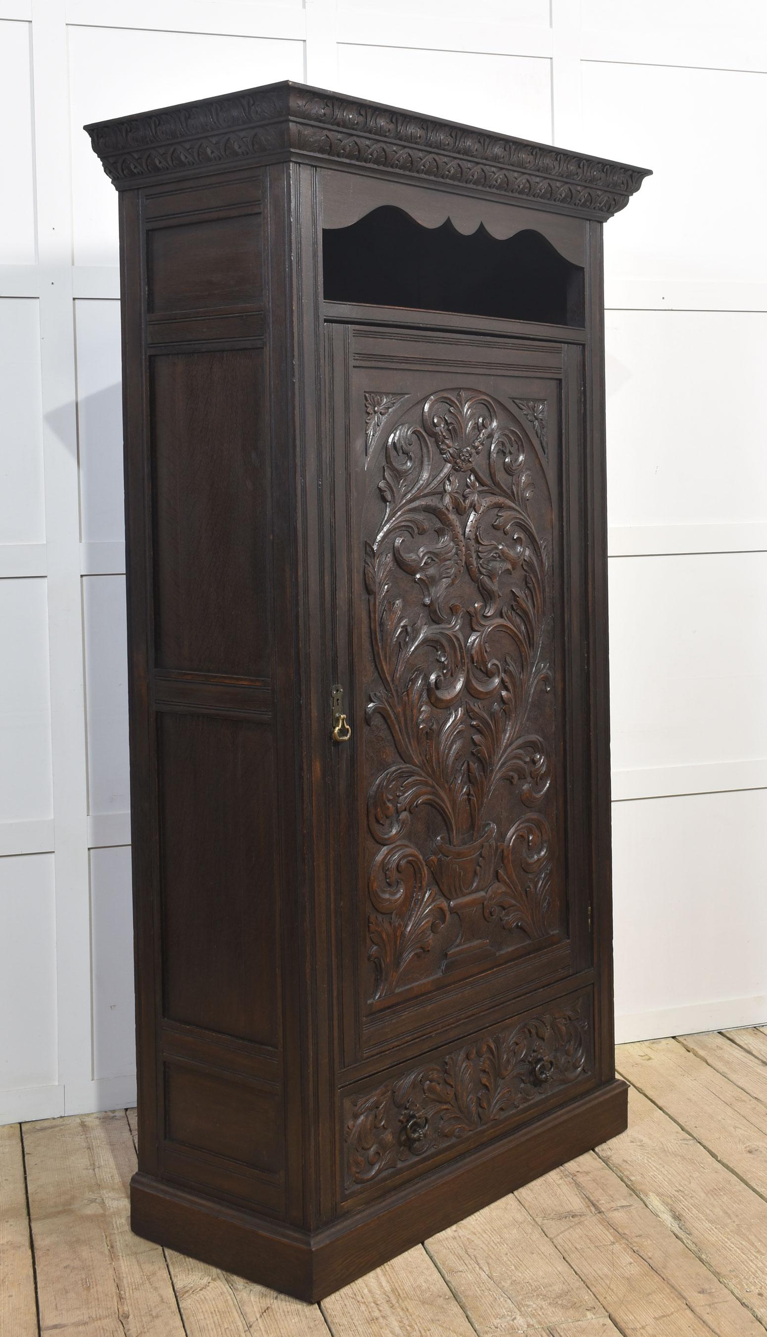 Oak Carved oak hall robe For Sale
