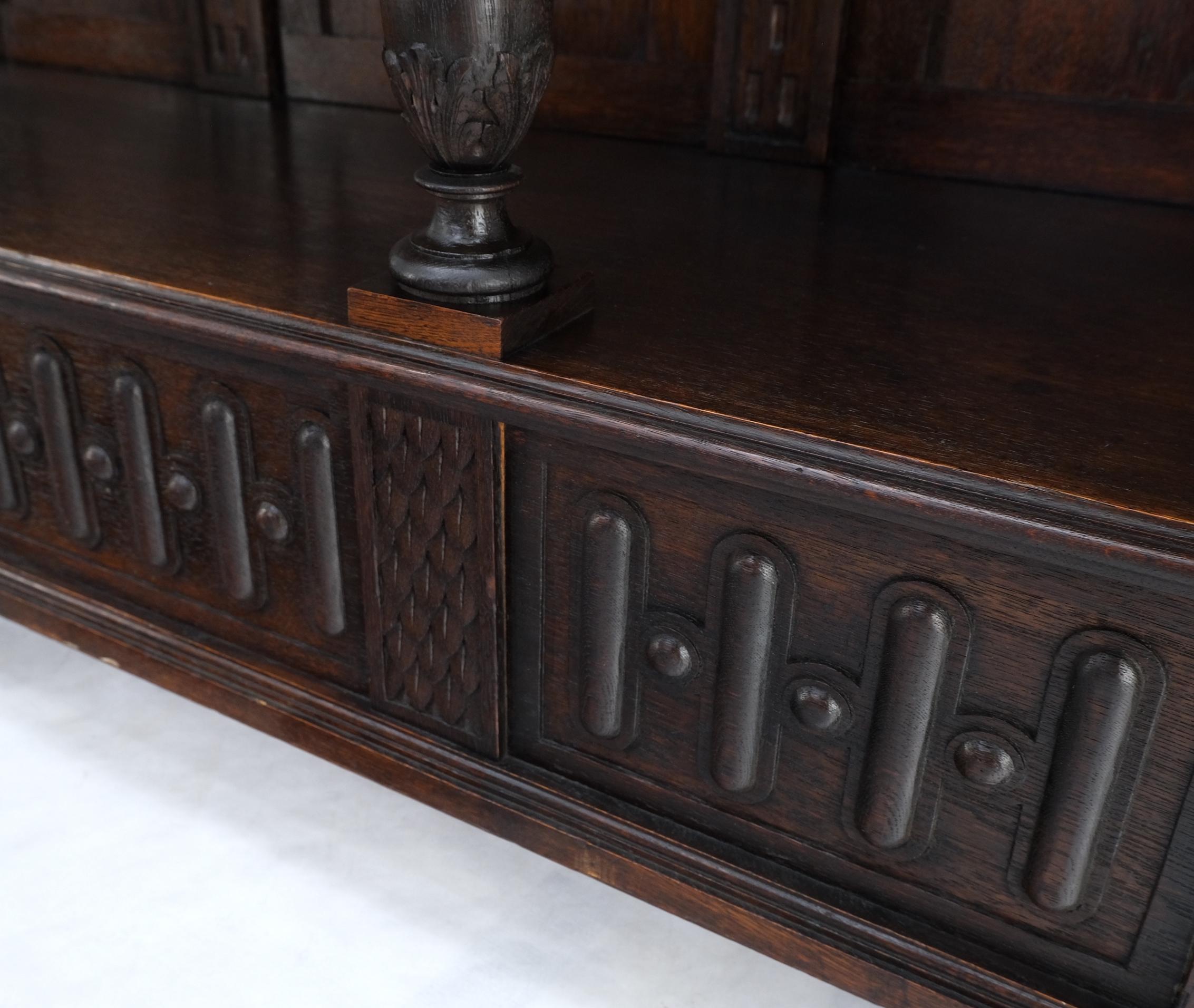 Carved Oak Jacobean Style 3 Doors Drawers Server Credenza Cabinet Cupboard Mint In Good Condition For Sale In Rockaway, NJ