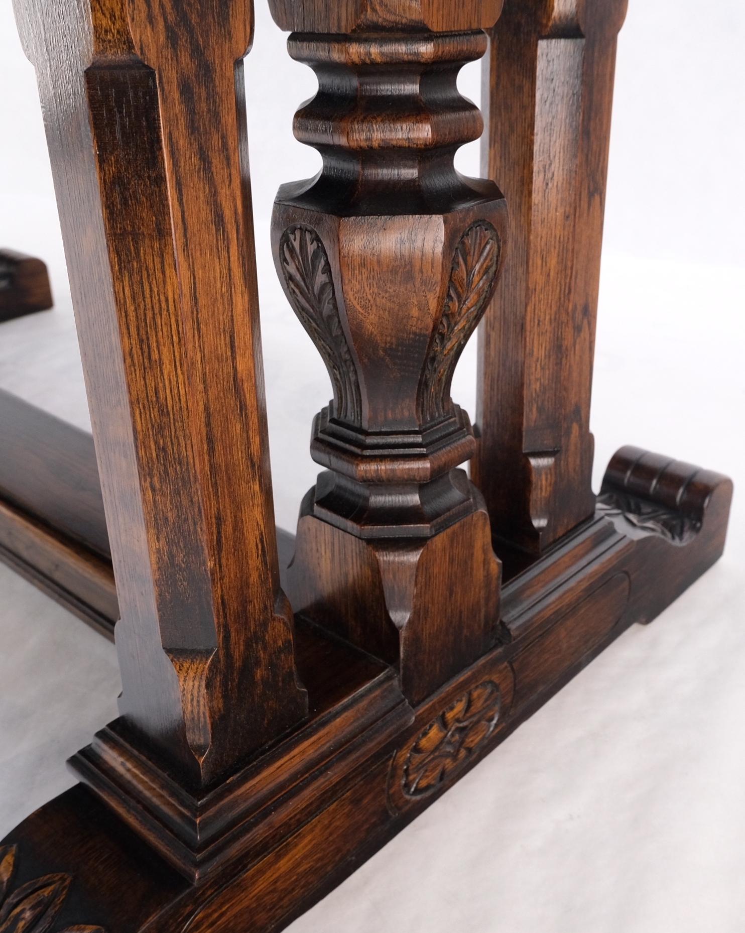 Carved Oak Jacobean Style Refectory Trestle Base Dining Farm Table MINT! In Good Condition For Sale In Rockaway, NJ