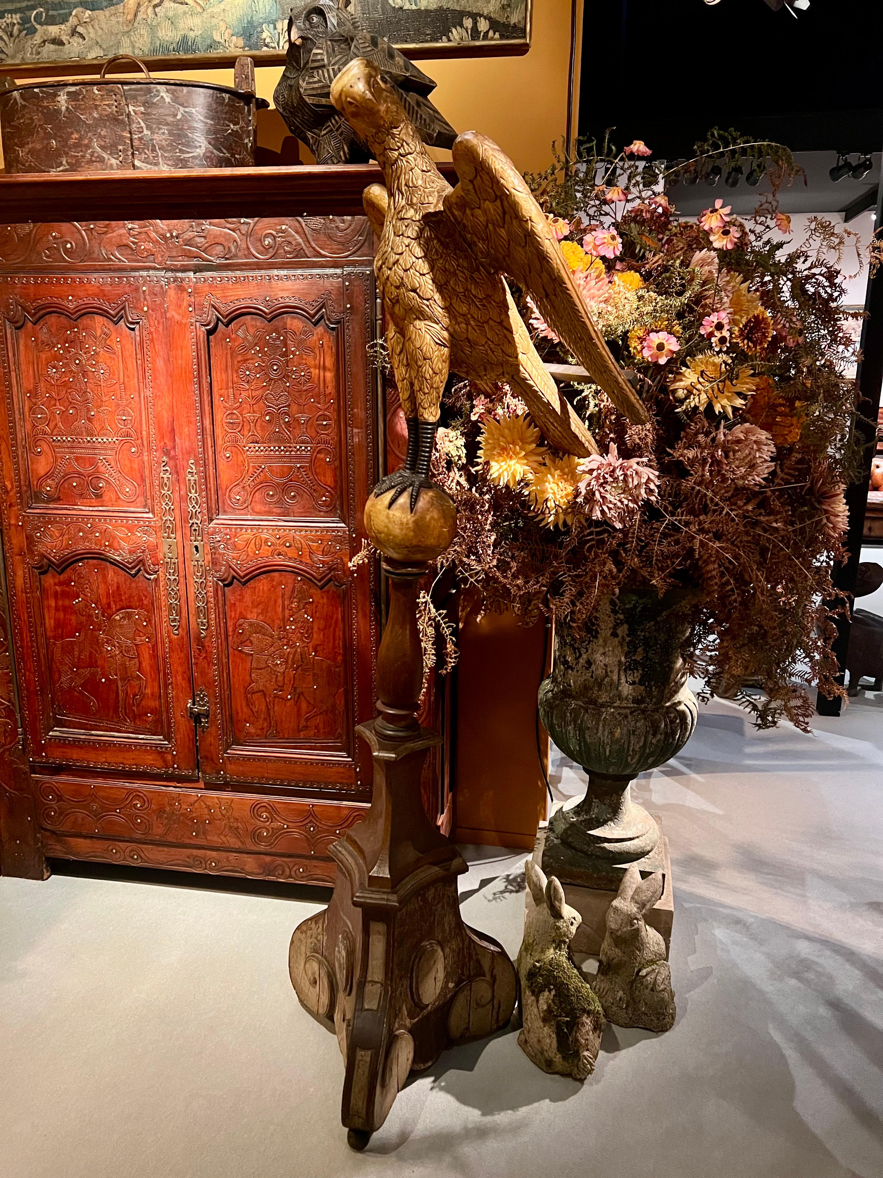 German Carved oak lectern with eagle covered in gold leaf For Sale