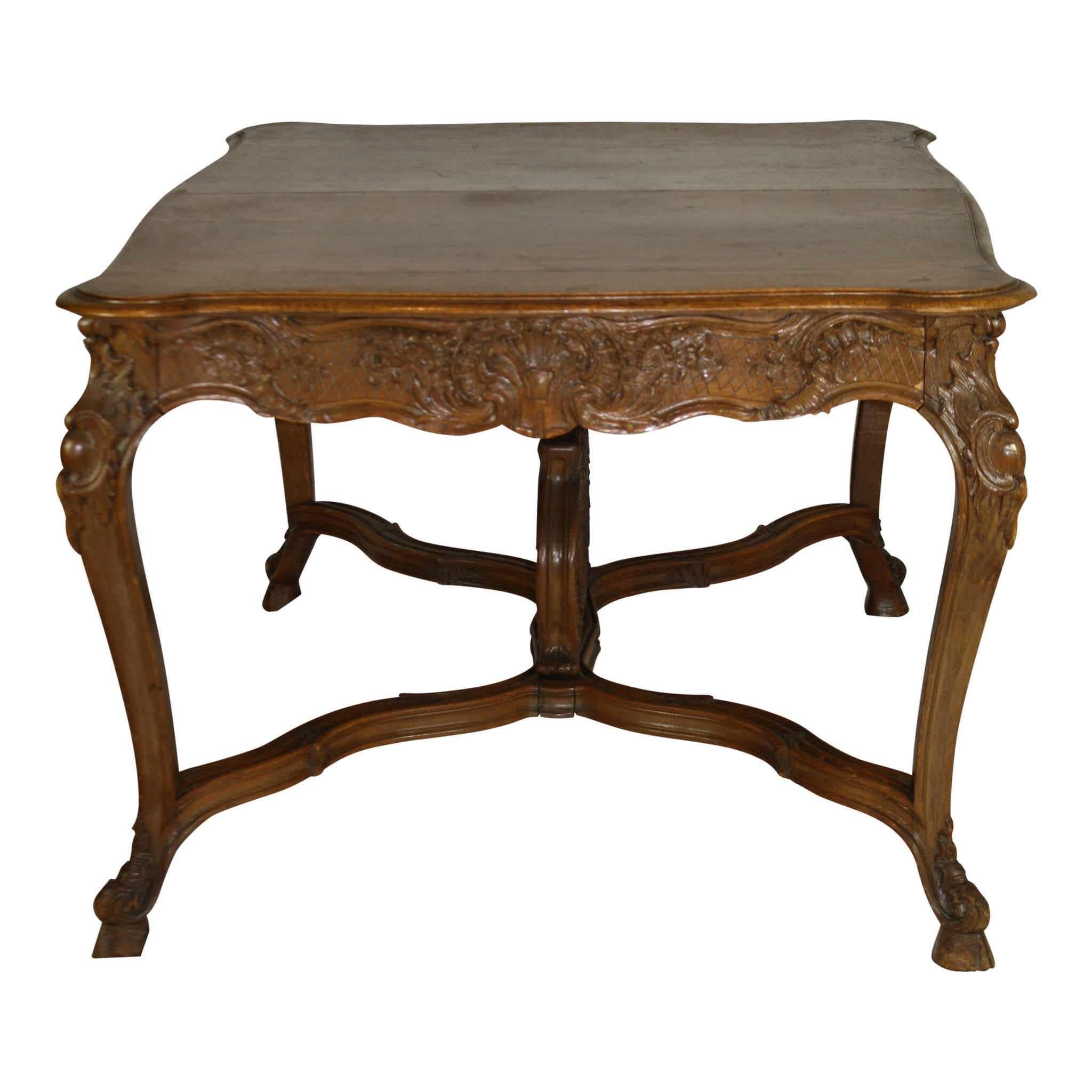 Luigi XV Carved Oak Louis XV Dining Room Table and Chairs, Seven Piece Set, circa 1890 in vendita