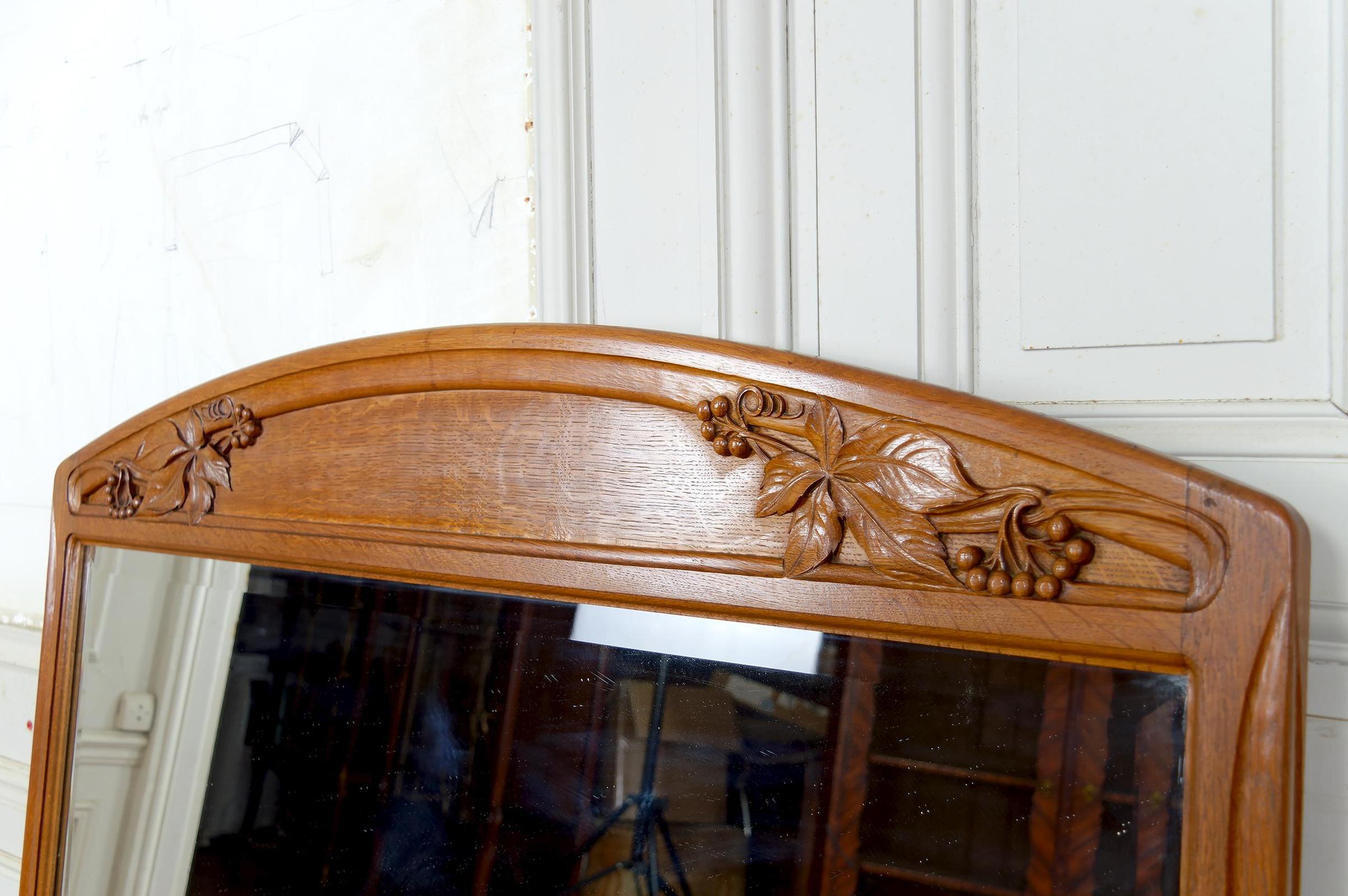 Specchio in Oak intagliato sul tema della vite, di Gauthier-Poinsignon, Art Nouveau in vendita 3