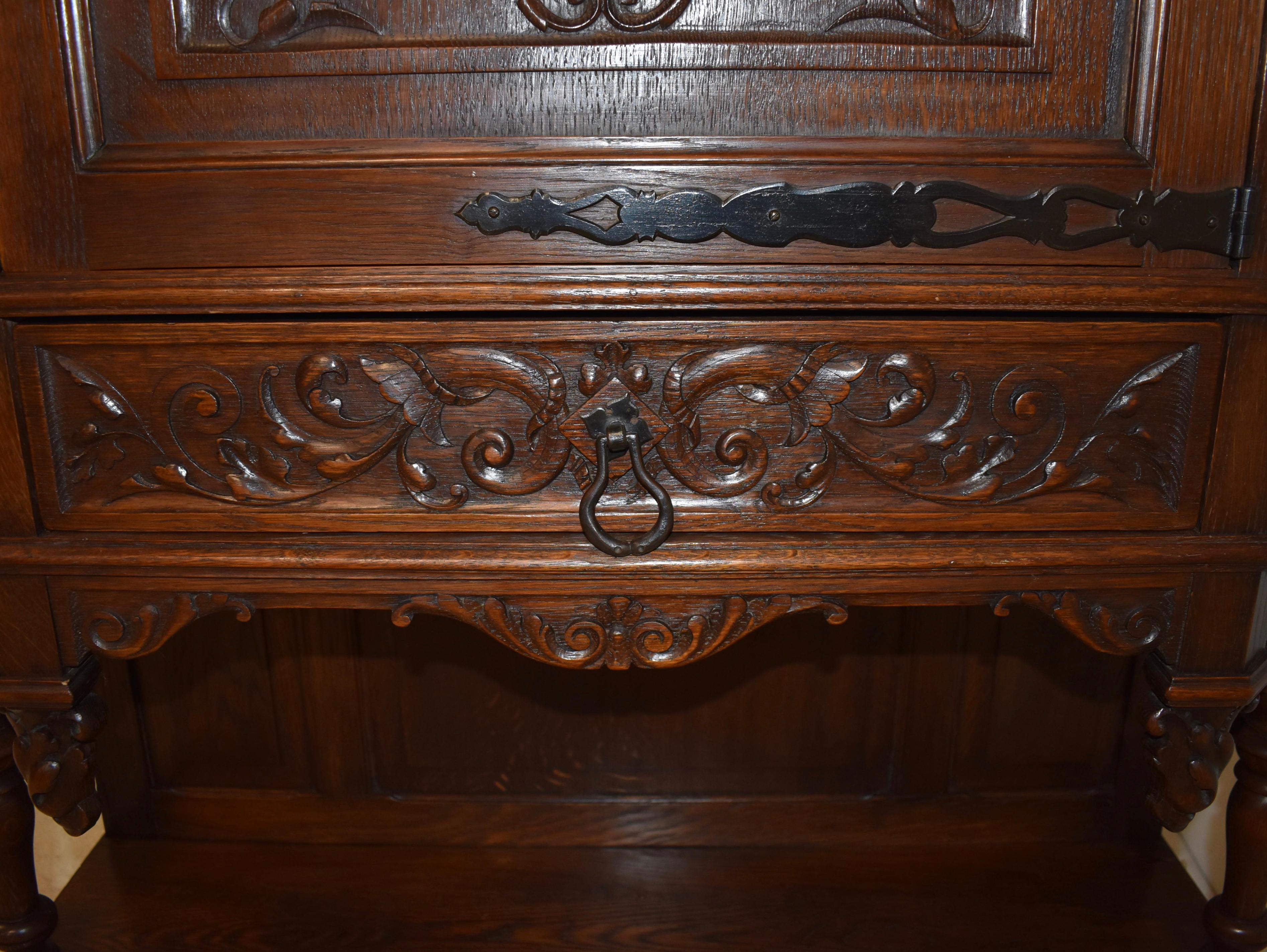 Carved Oak One Door Cabinet, circa 1910 For Sale 1