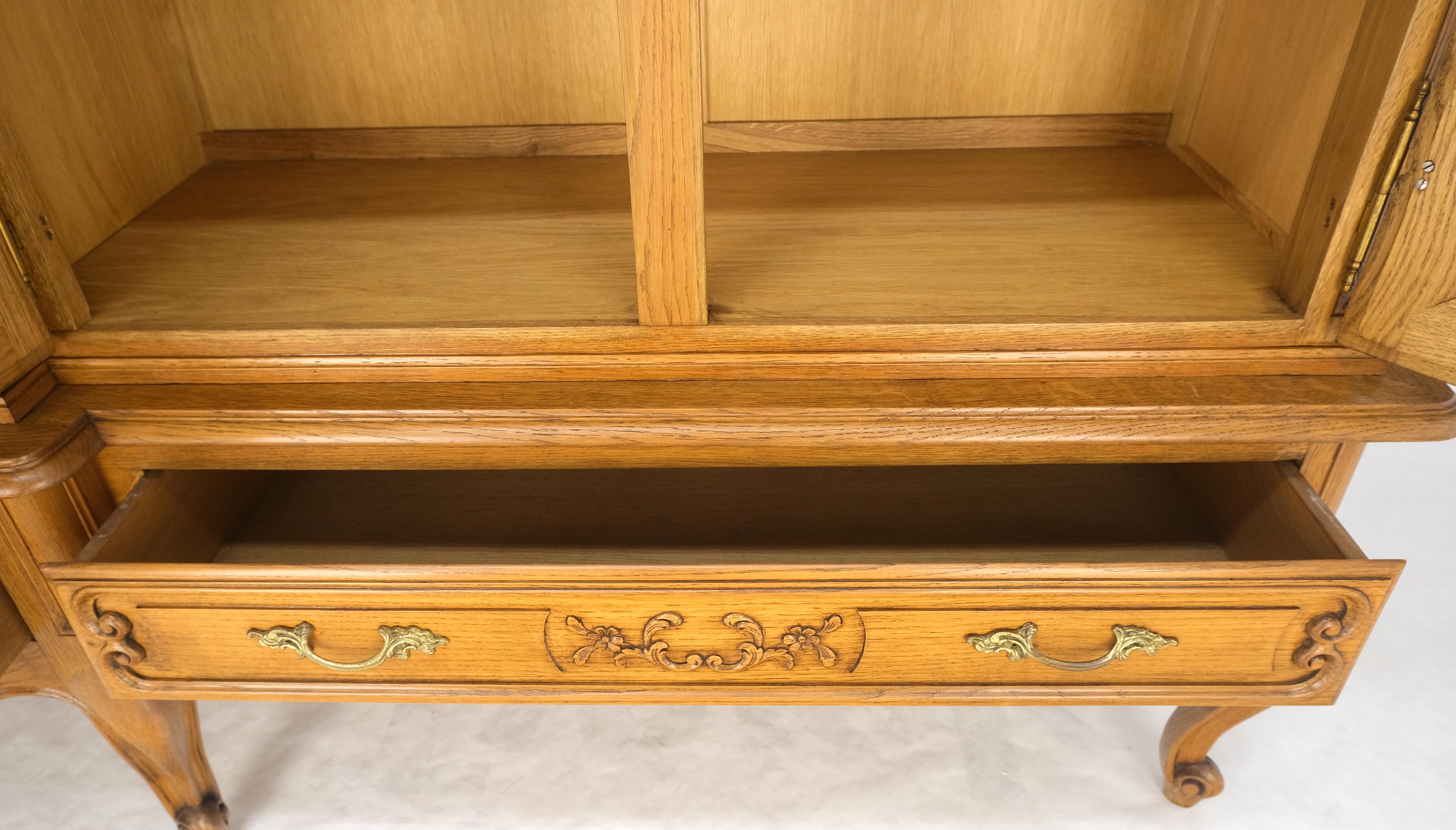 Carved Oak Oversize 5 Doors Long Credenza Cabinet Sideboard w/ Shelves Drawer  For Sale 3