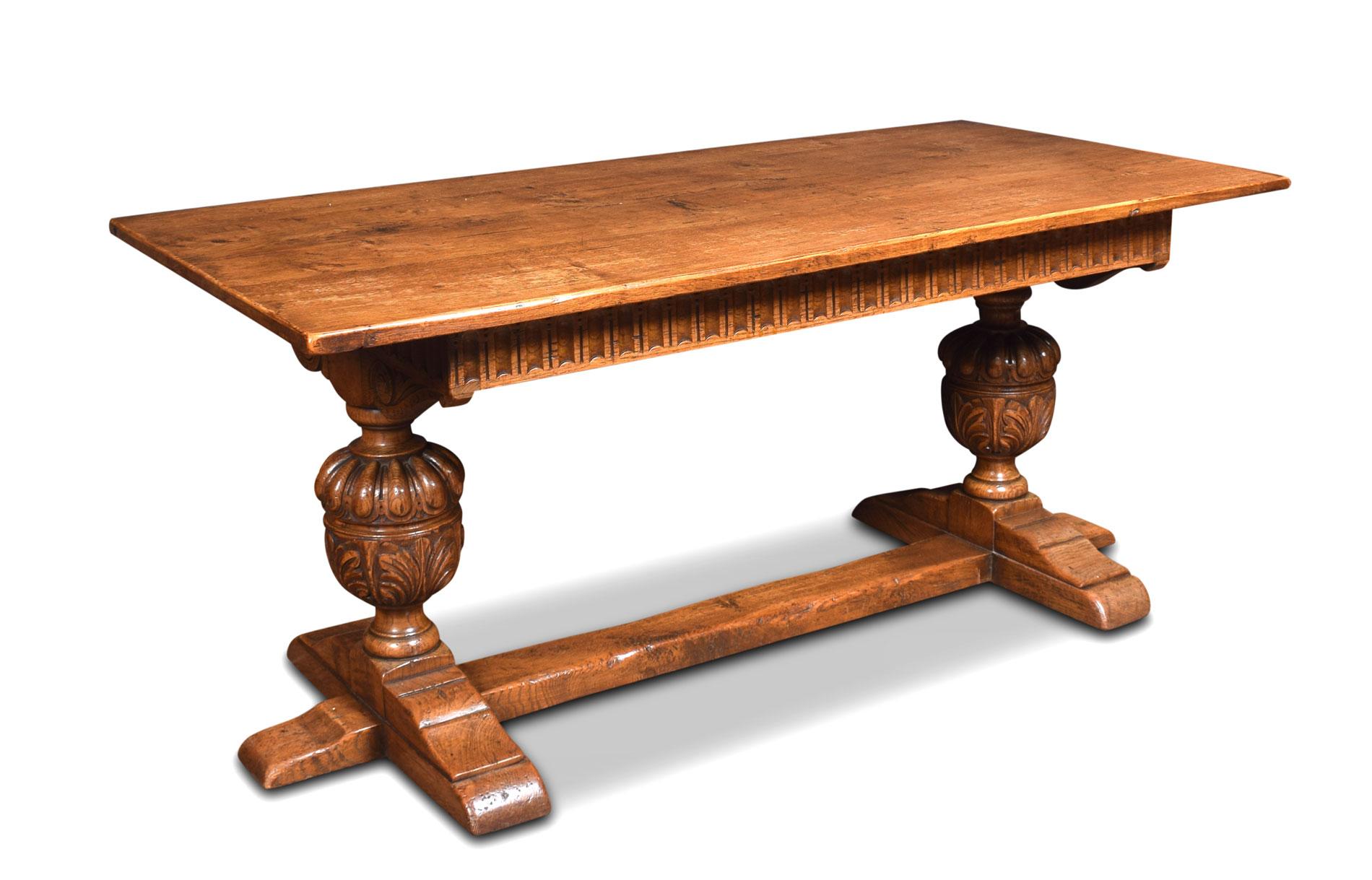 Carved Oak Refectory Table In Good Condition In Cheshire, GB