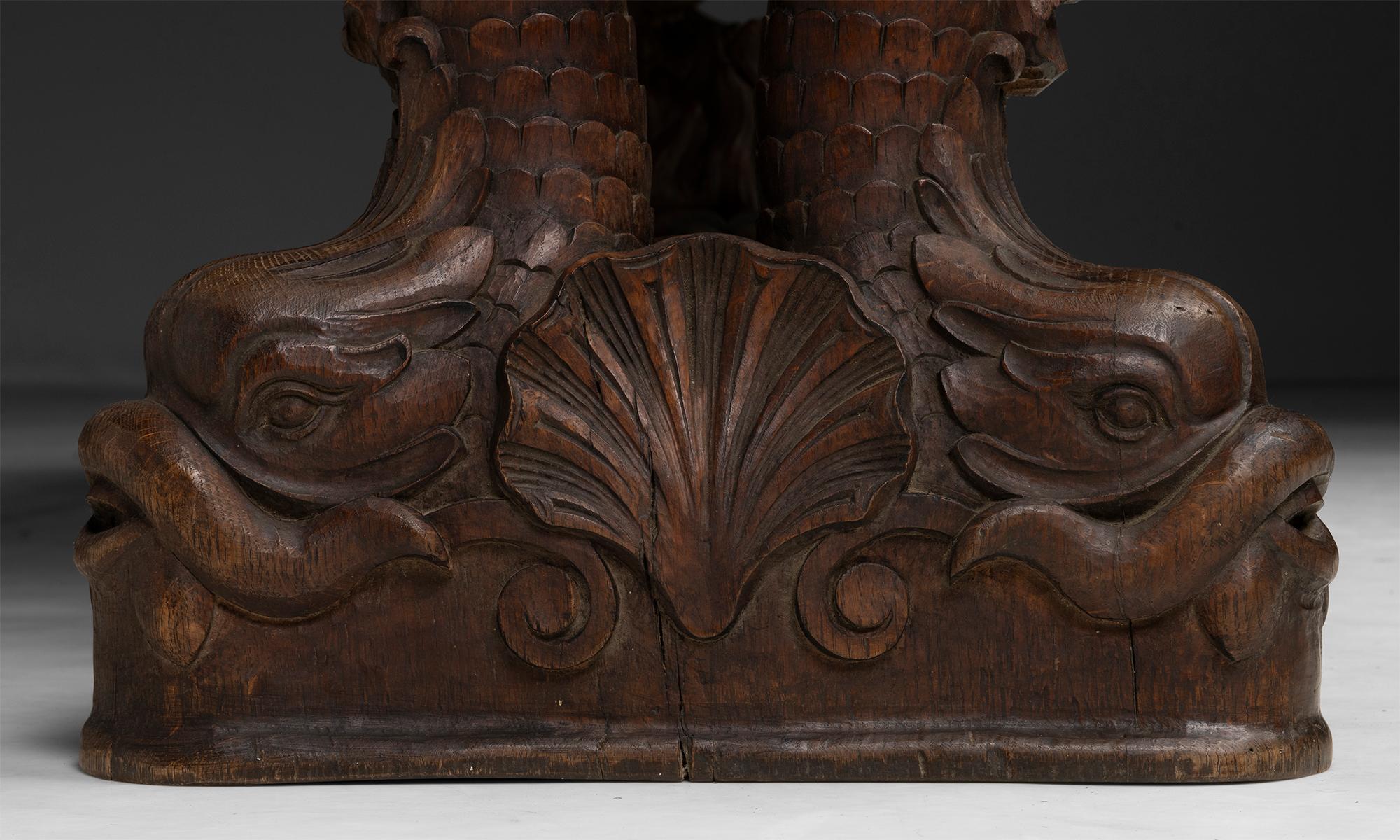 Chêne Carved Oak Table, England circa 1900 en vente