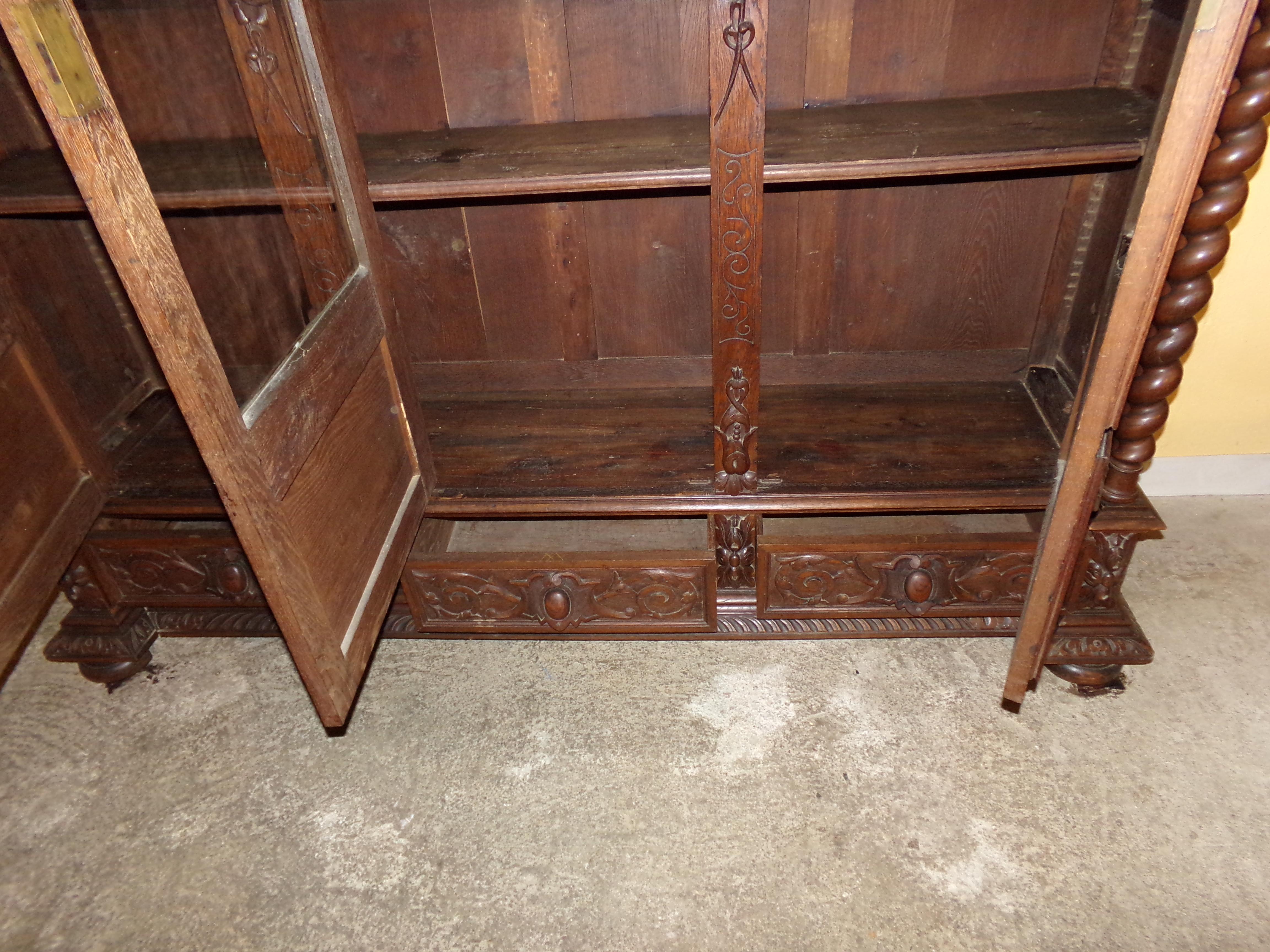 Carved Oak Three Door Bookcase circa 1870 Louis XIII Style In Good Condition For Sale In London, GB