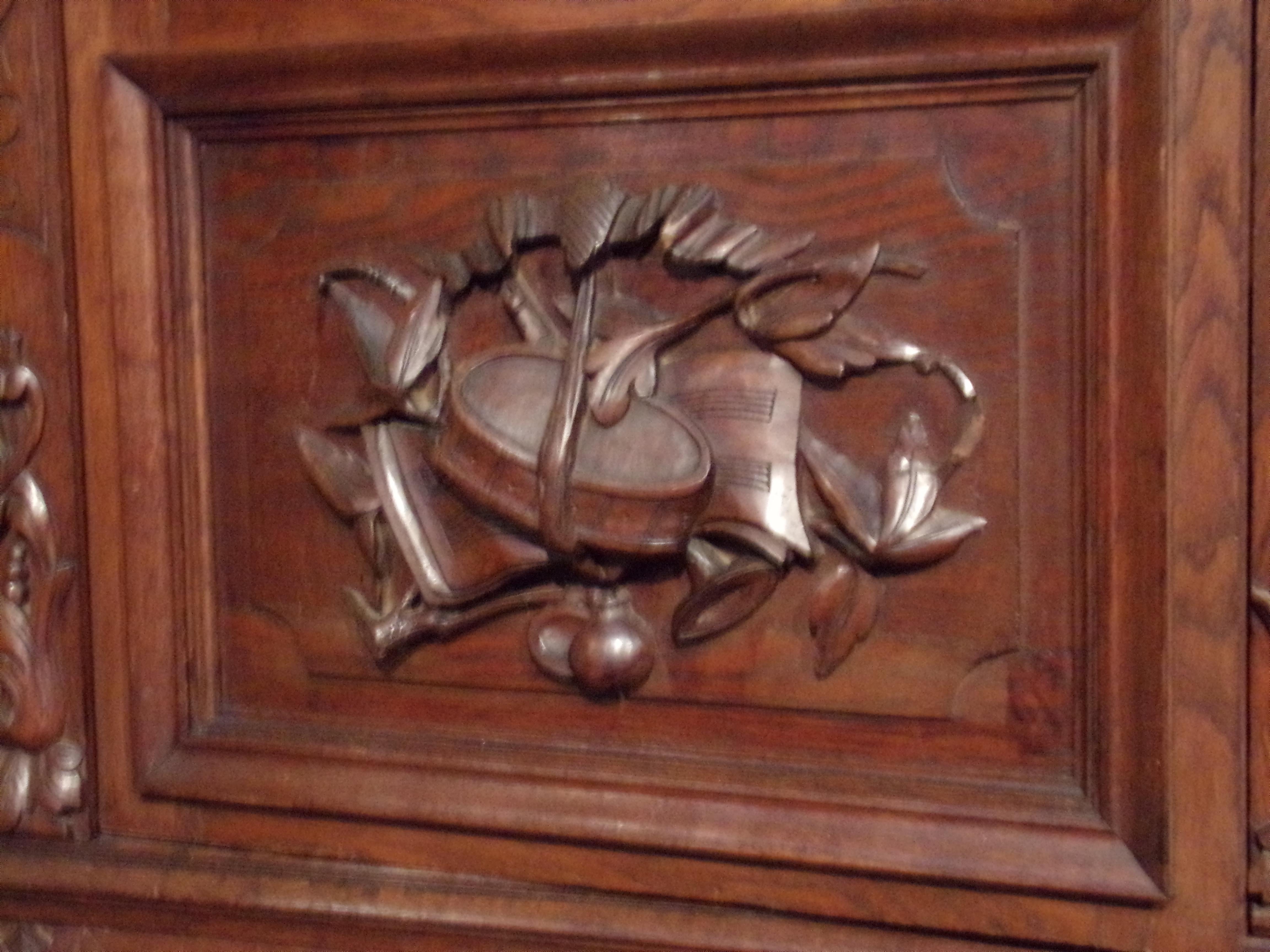 Carved Oak Three Door Bookcase circa 1870 Louis XIII Style For Sale 3