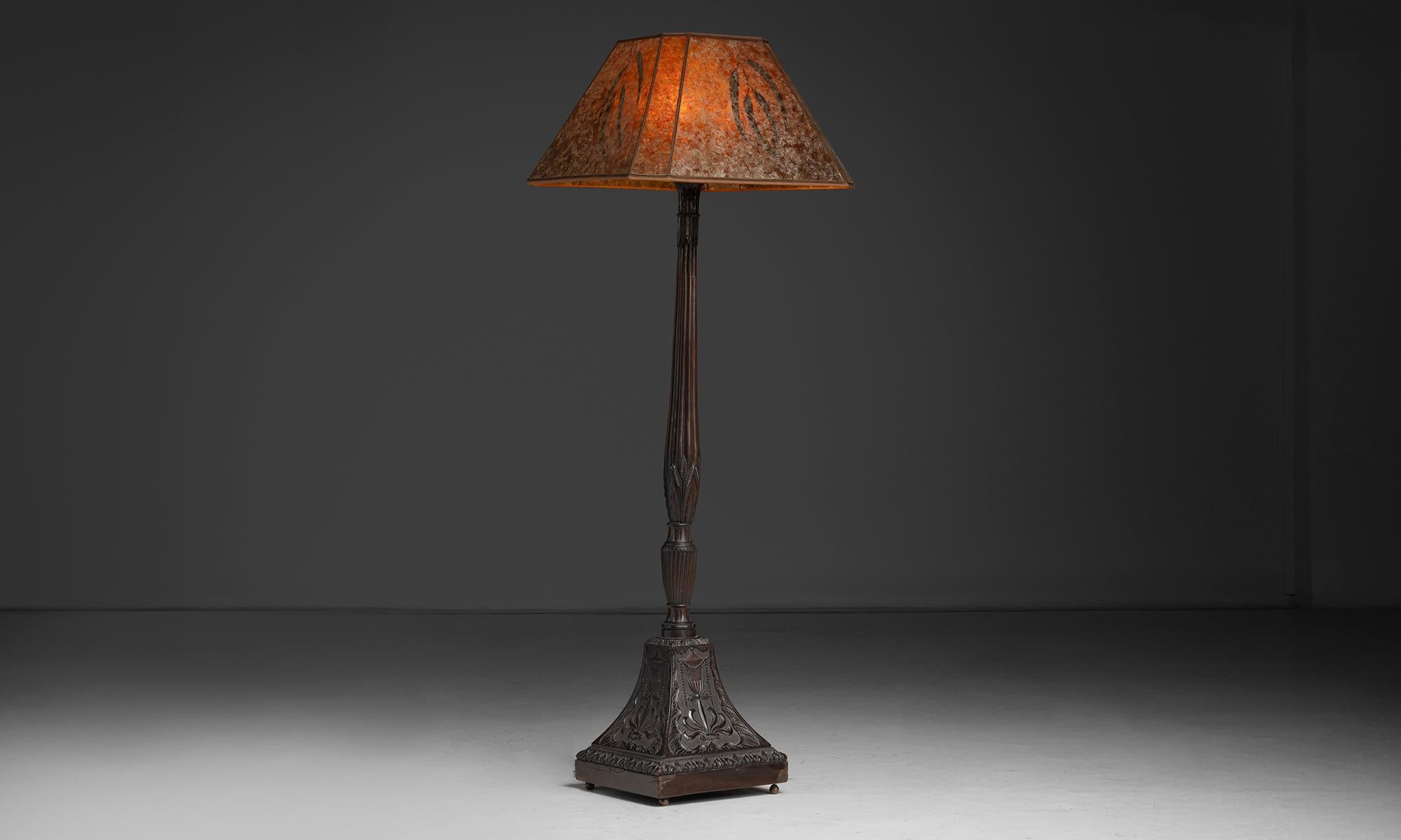 France, 1920
Intricately carved oak floor lamp with printed vellum shade.
26.5”w x 25.75”d x 75.5”h
Ref. L5265
$ 6,200
