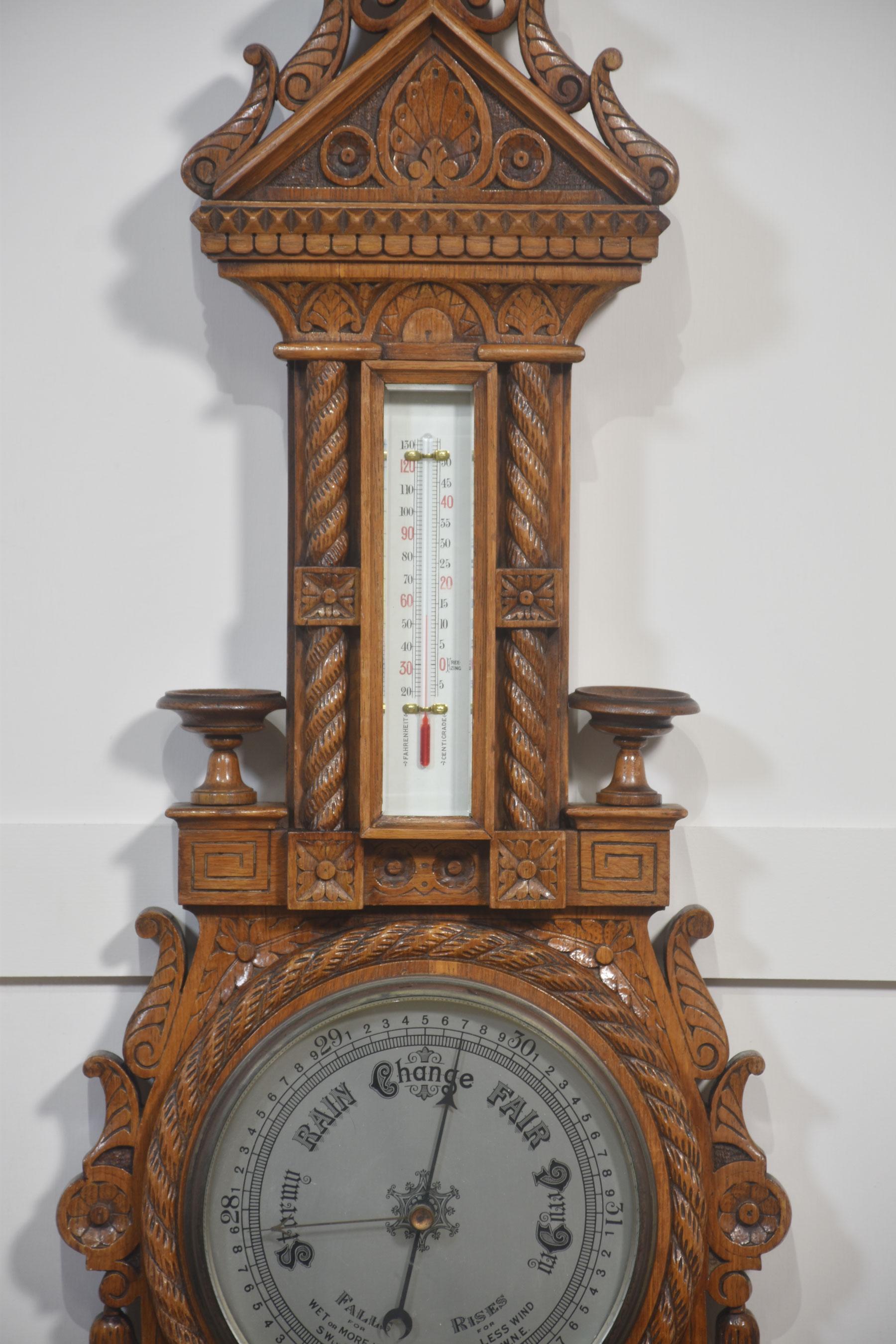 Britannique Baromètre Banjo en chêne sculpté à suspendre au mur en vente