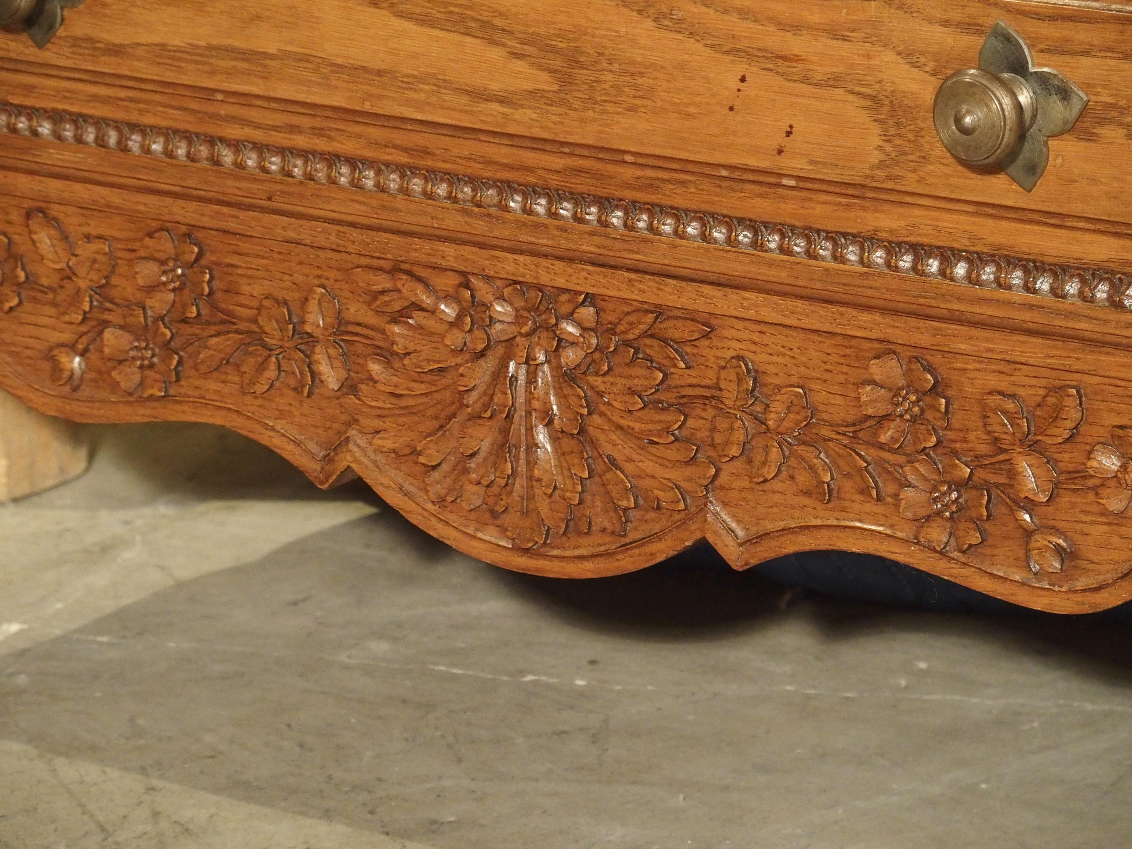 Carved Oak Wedding Cabinet and Chest of Drawers from Normandy, Early 1900s In Good Condition In Dallas, TX