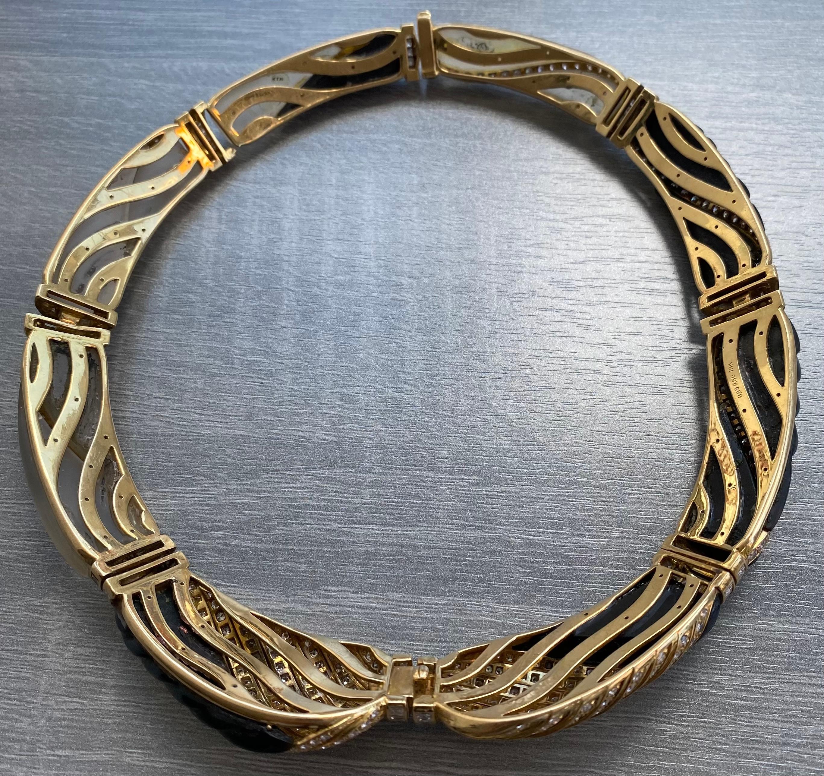 Collana di onice intagliata e diamanti in cristallo di rocca in vendita 6