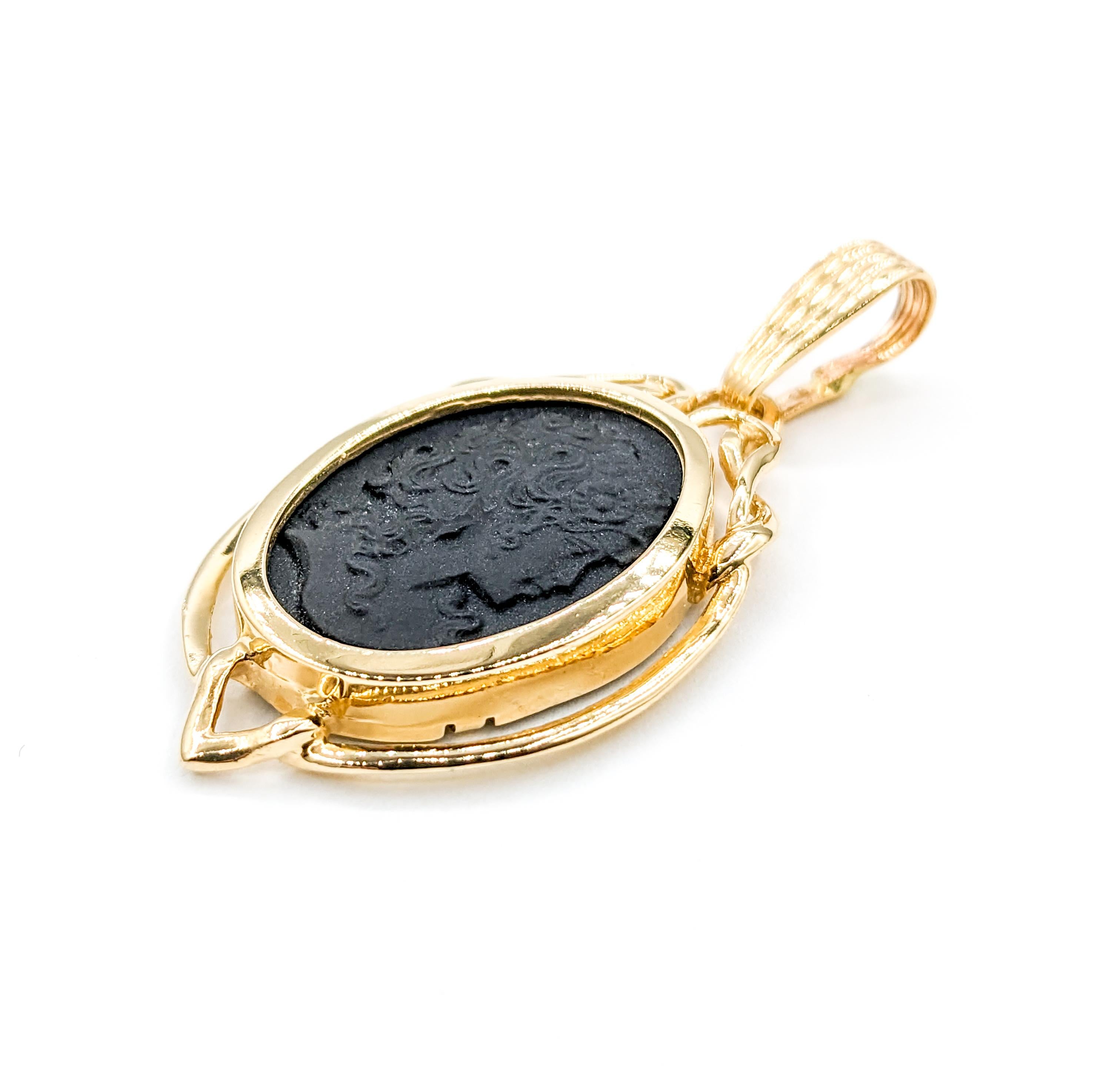 Cabochon  Carved Onyx Cameo Pendant Yellow Gold
