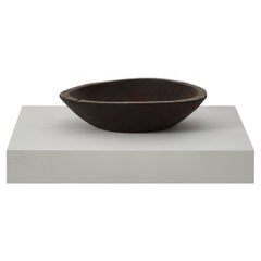 Carved-out monoxyle wooden bowl - Japan, 1900s