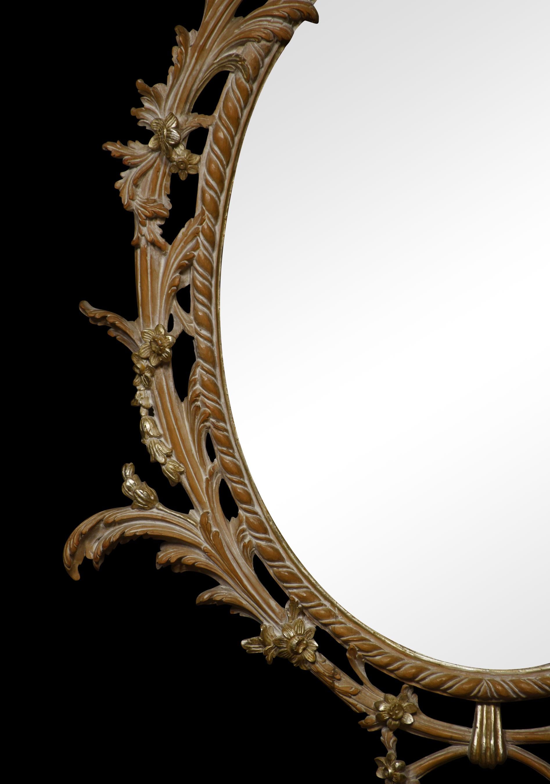 Carved Oval Wall Mirror In Good Condition In Cheshire, GB