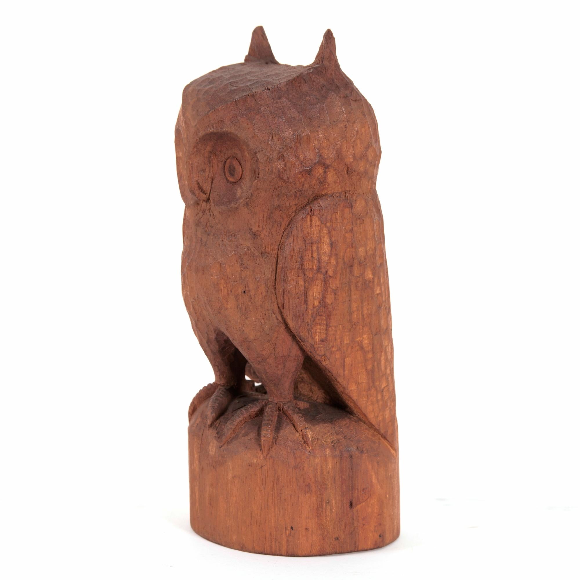Hibou sculpté par Henry Winter, Setauket, New York, vers 1920-1930 Bon état - En vente à York County, PA