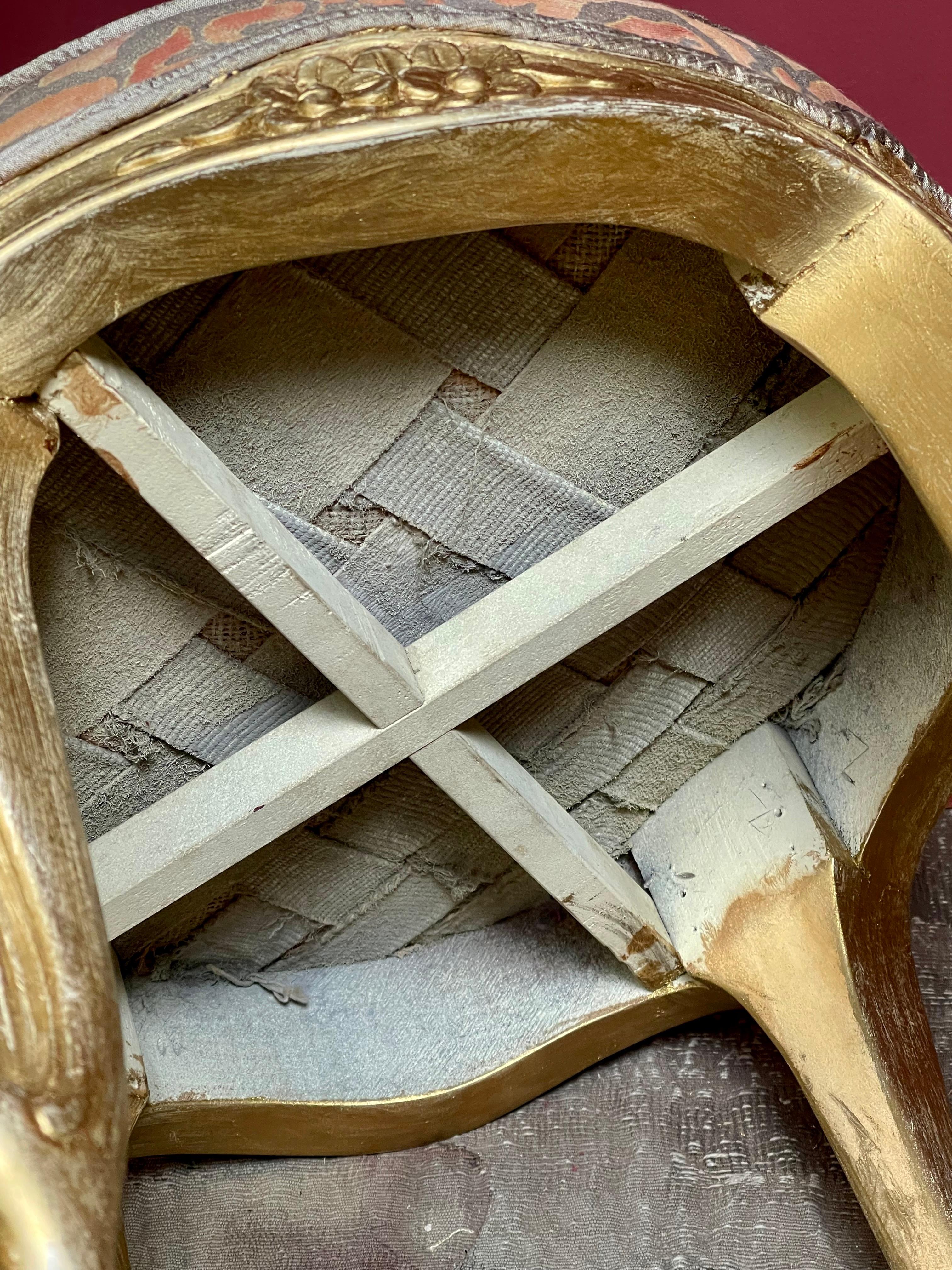 XX secolo Poggiapiedi in legno dipinto intagliato Fortuny Orsini Tessuto COPPIA in vendita