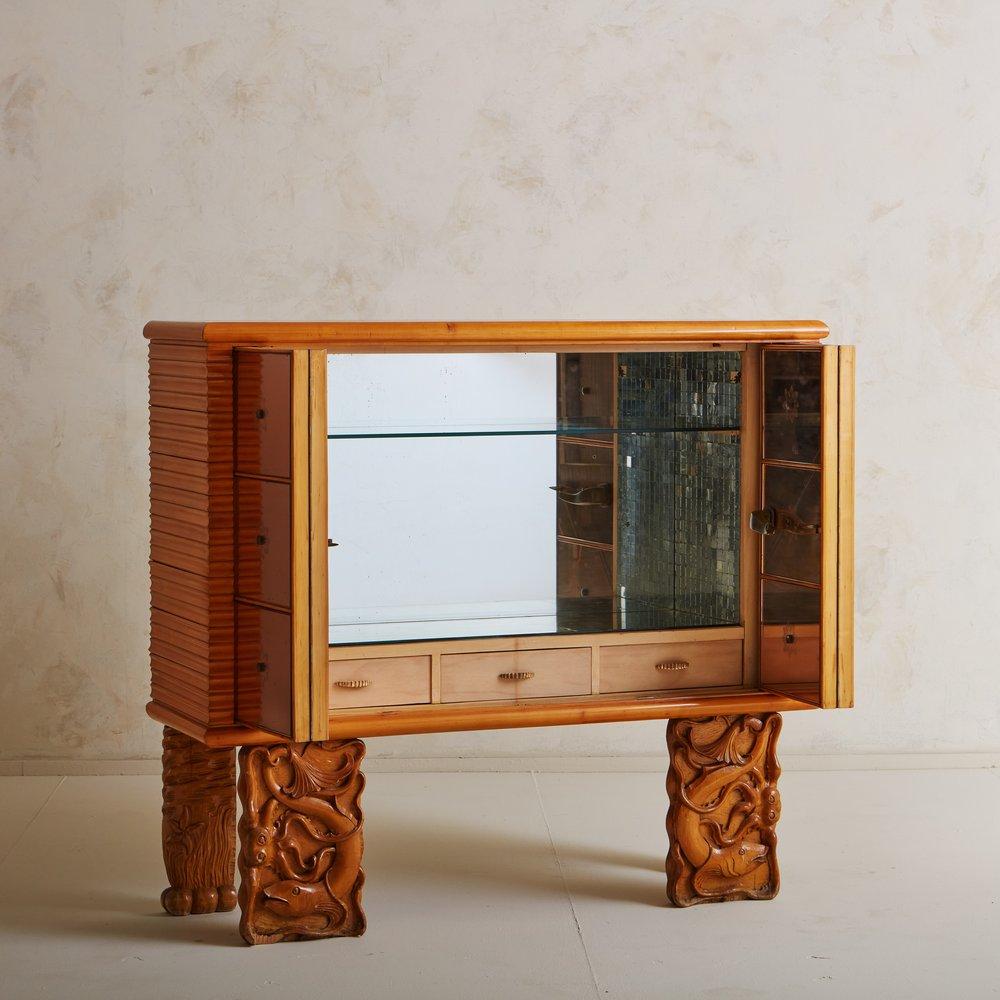 Mid-Century Modern Carved Pear Wood + Mirrored Glass Bar Cabinet by Osvaldo Borsani, Italy, 1930s For Sale