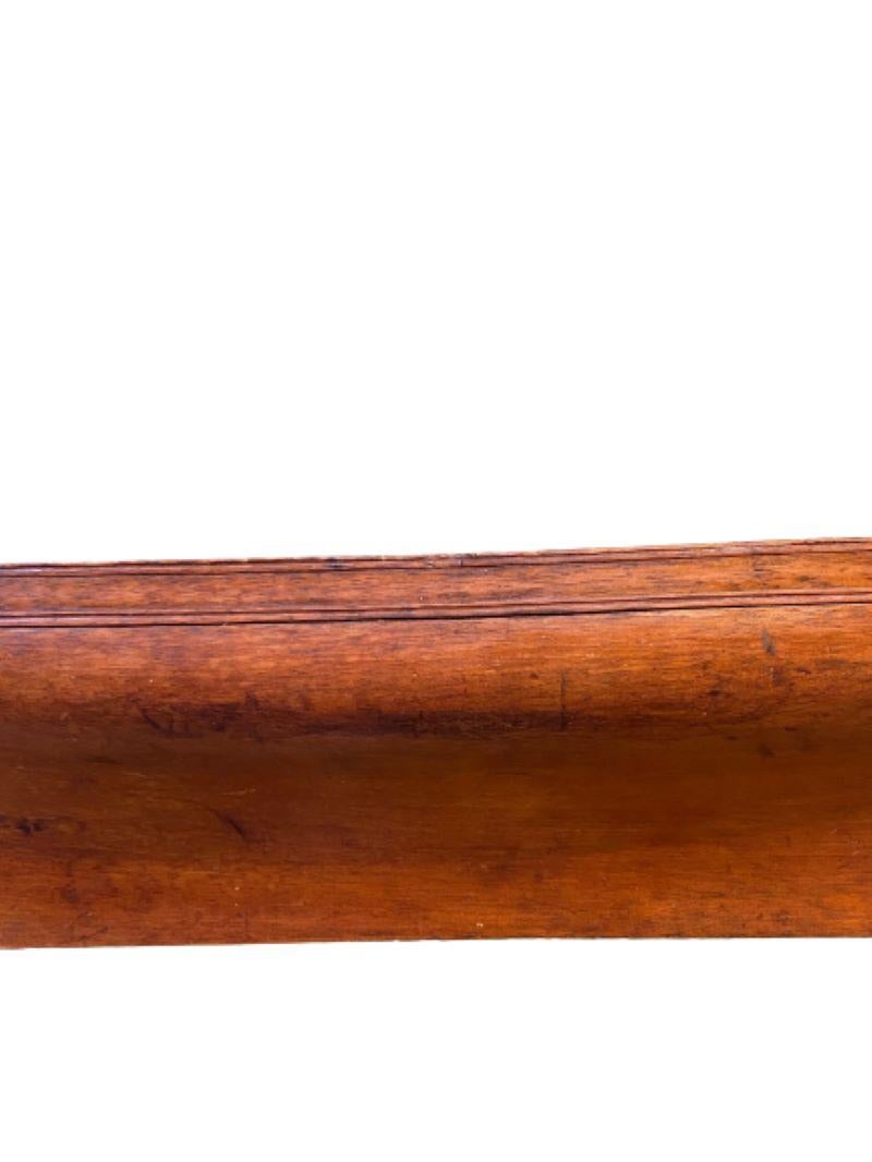 Geschnitztes Halb Hull-Modell eines Untersetzers aus Kiefernholz im Zustand „Gut“ im Angebot in Nantucket, MA