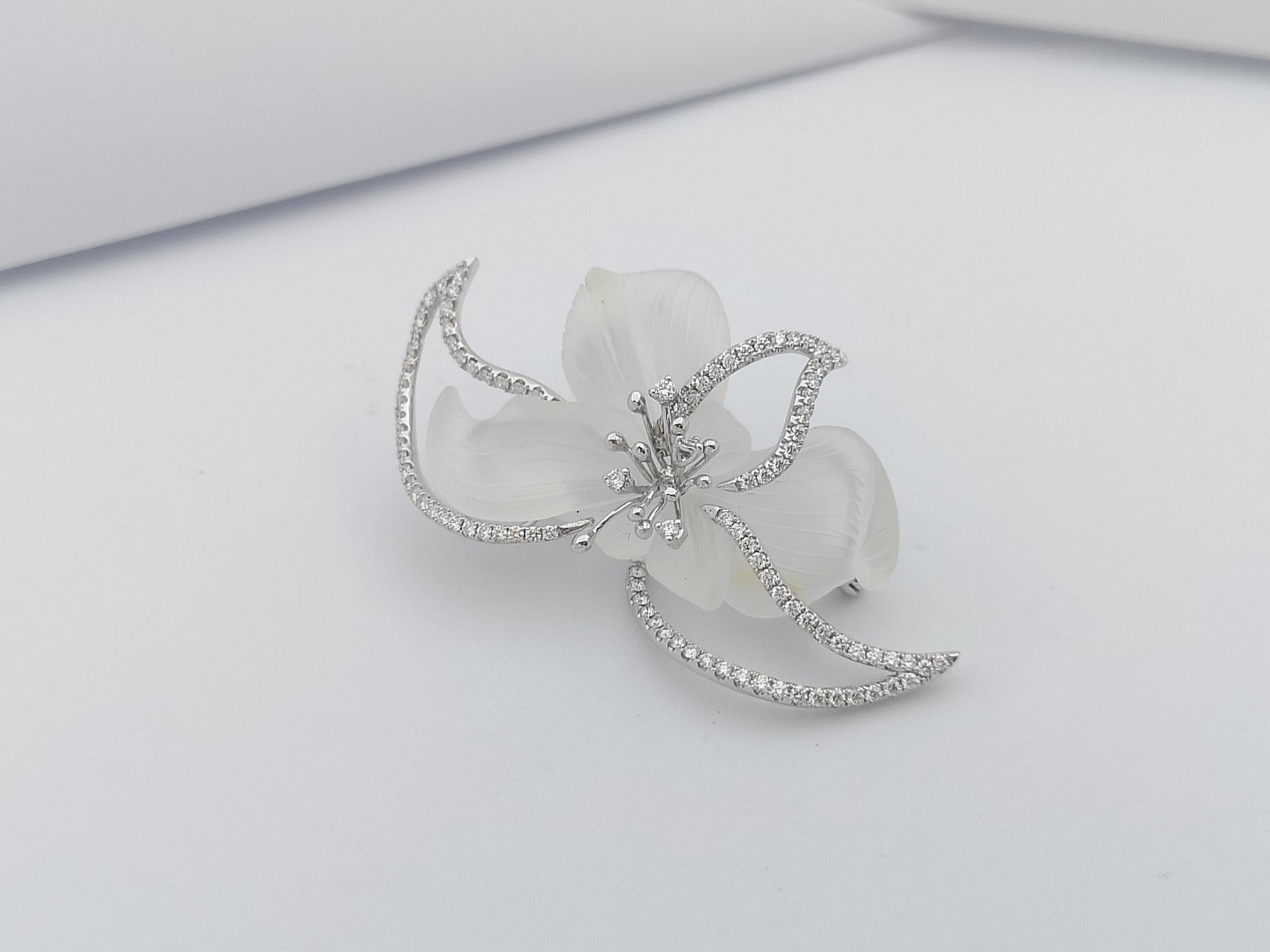 Carved Quartz with Diamond Flower Pendant/ Brooch Set in 18 Karat White Gold For Sale 3