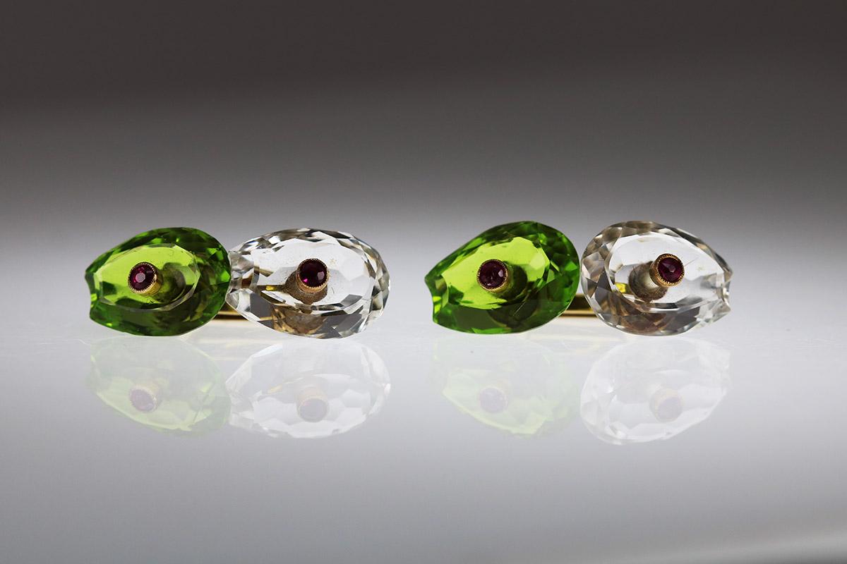 Carved Rock Crystal and Peridot Cufflinks 4
