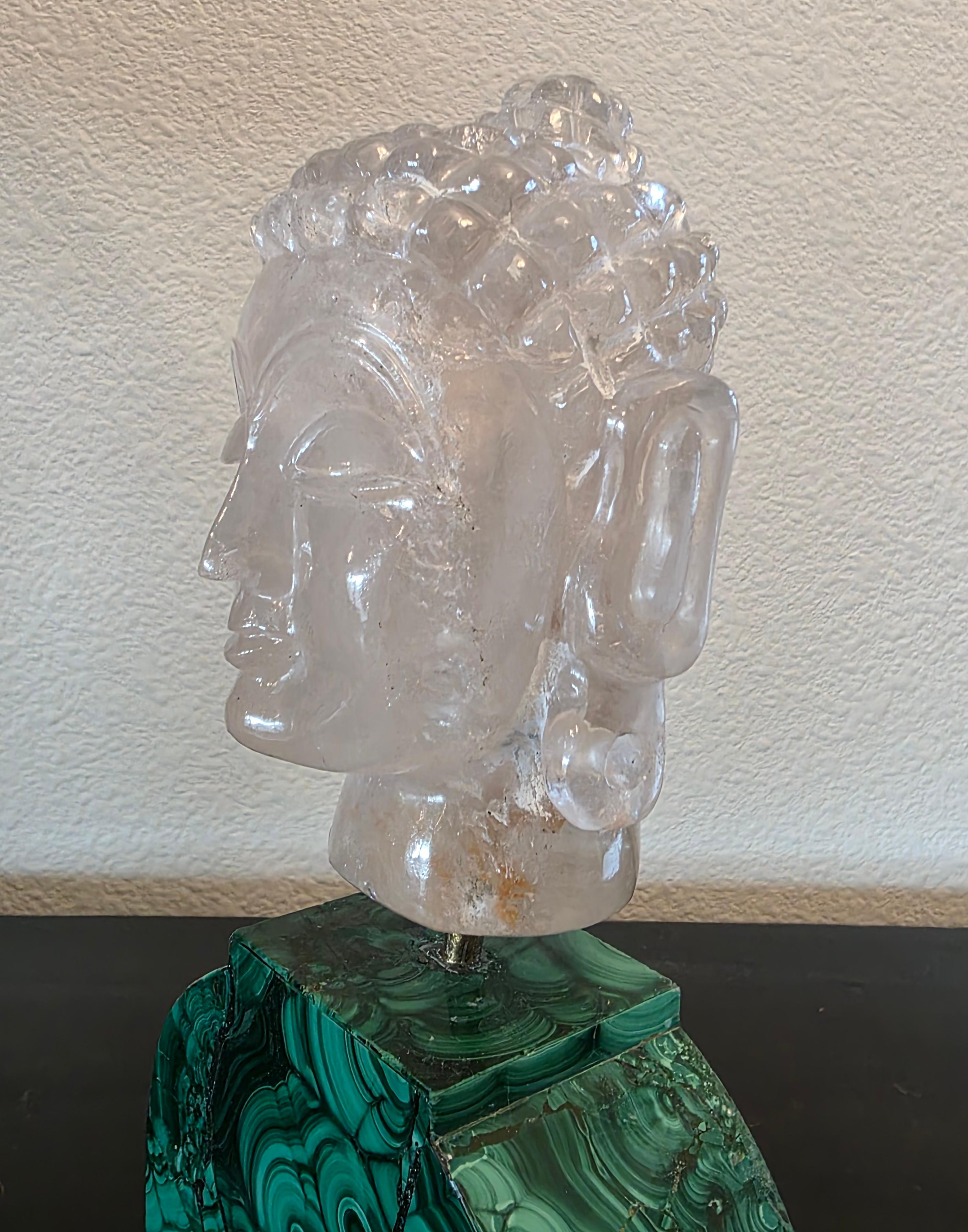Asiatique Carved Rock Crystal Buddha Head Sculpture On Malachite Base en vente