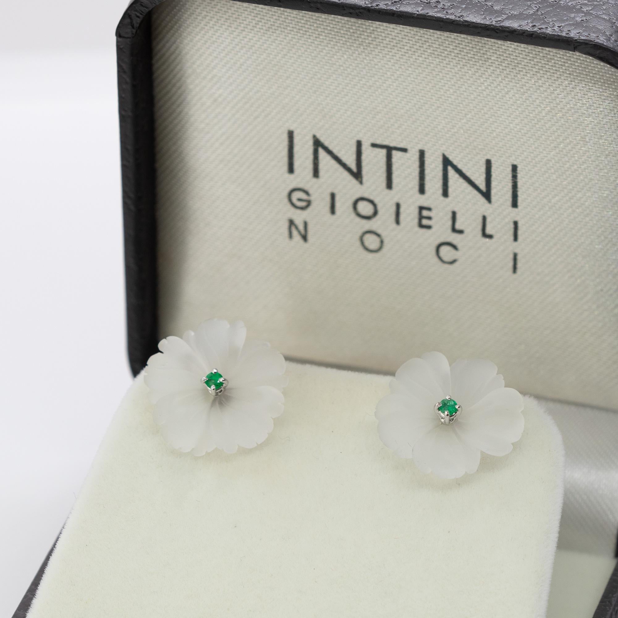 Geschnitzte Bergkristall-Smaragdblume 18K Weißgold Ohrstecker Cocktail-Love-Ohrringe im Angebot 4