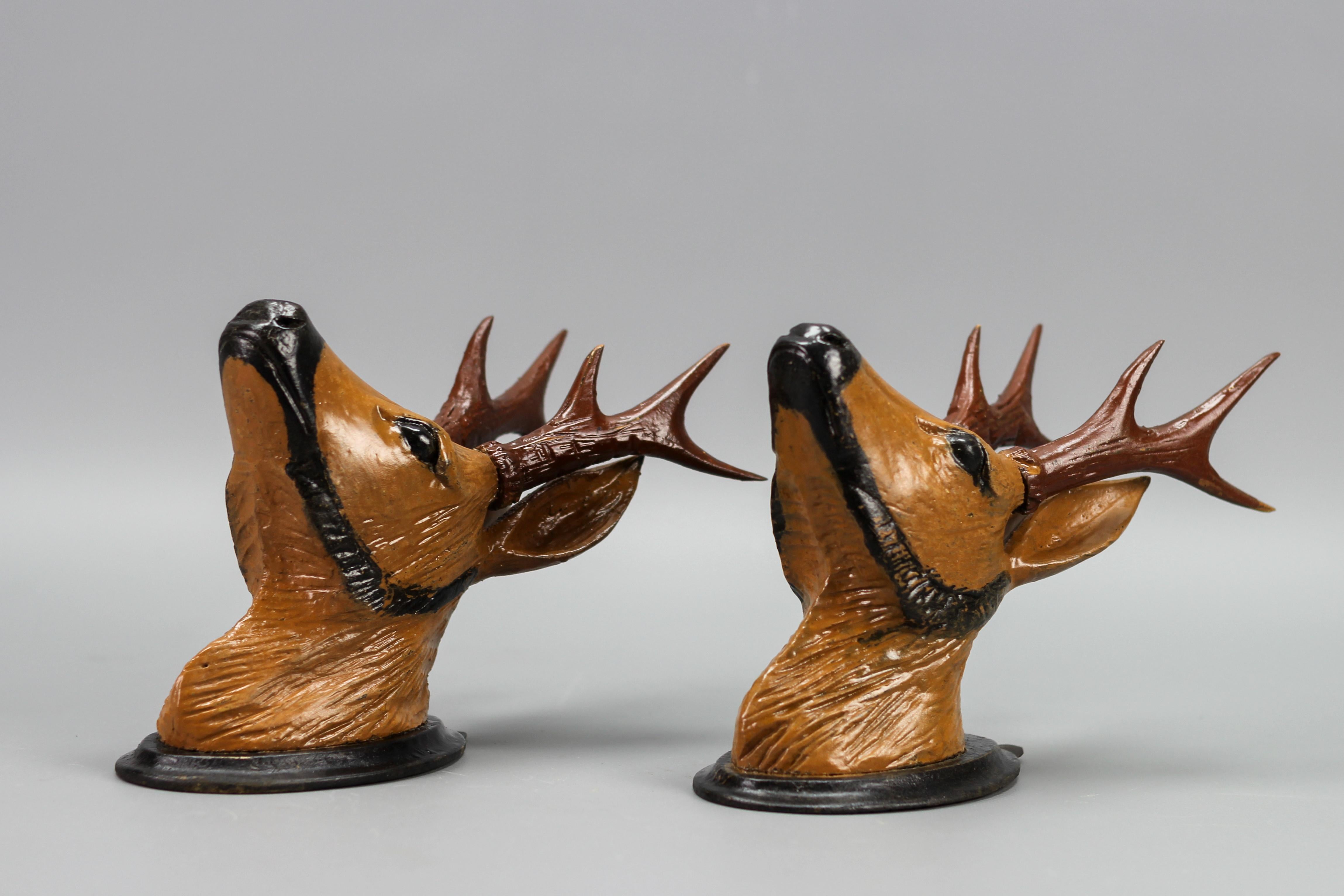 Carved Roe Deer Heads Wall Mounts Decoration, Germany, 1930s, Set of Two For Sale 4