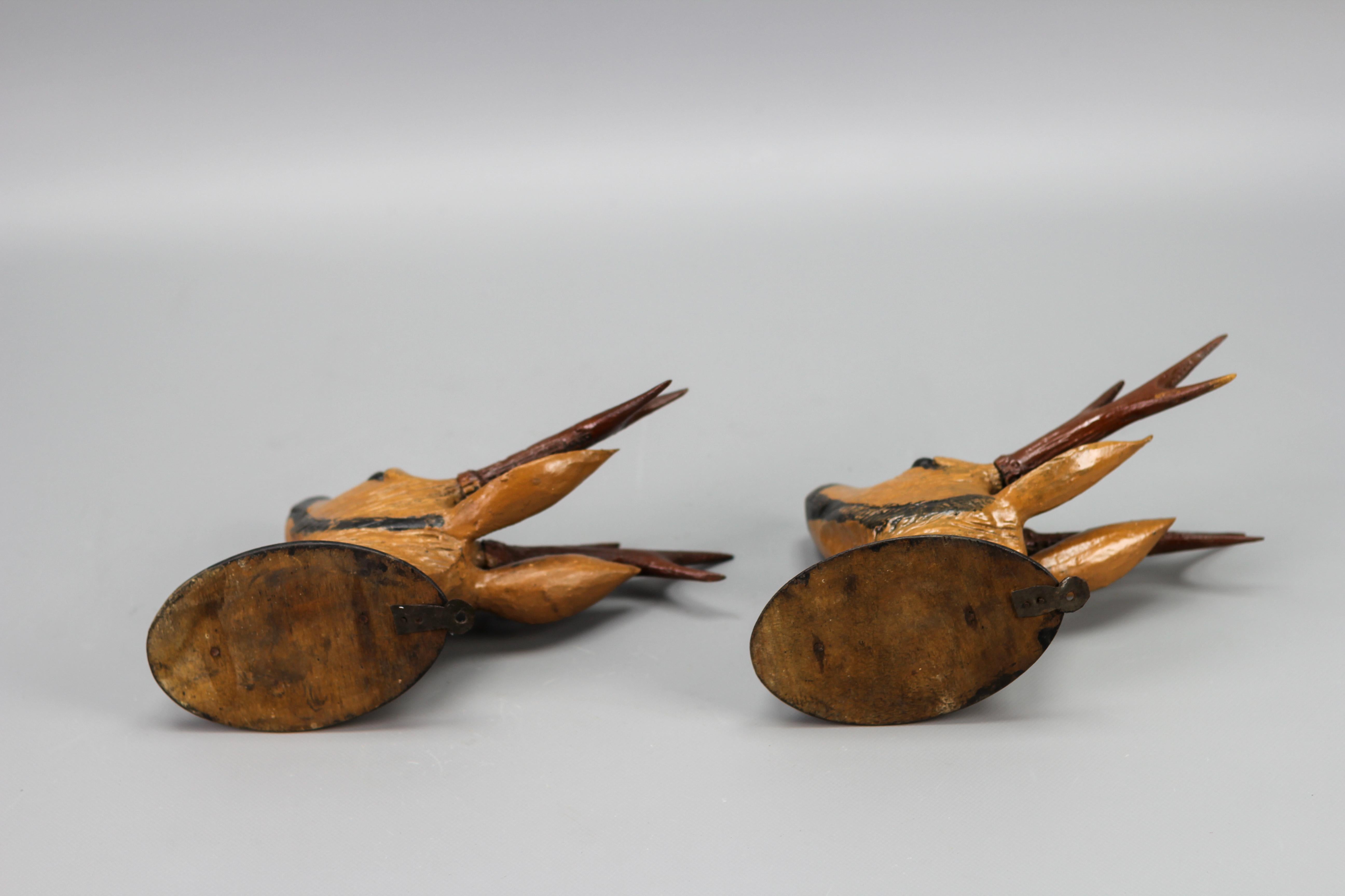 Carved Roe Deer Heads Wall Mounts Decoration, Germany, 1930s, Set of Two For Sale 6