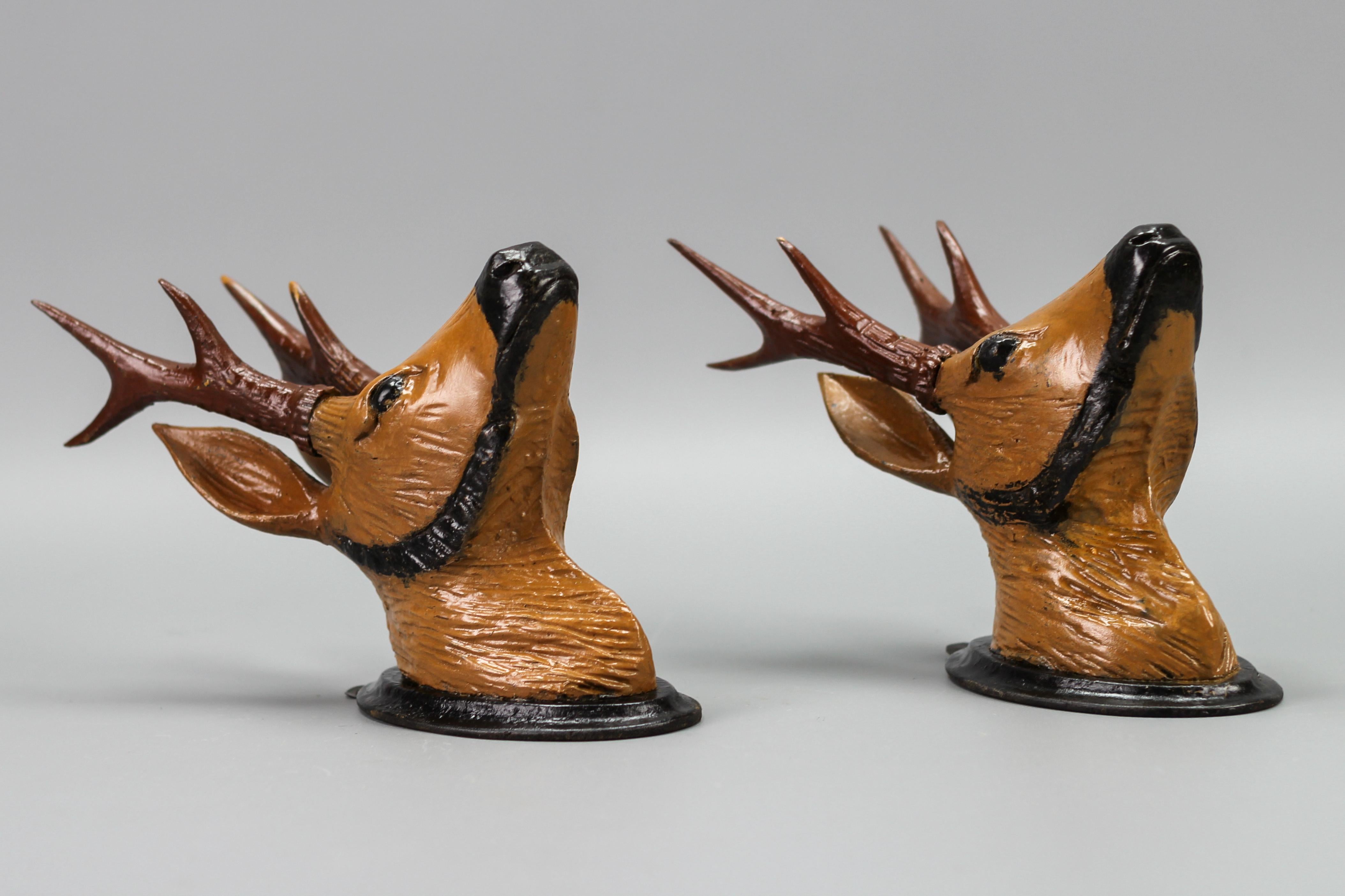 Carved Roe Deer Heads Wall Mounts Decoration, Germany, 1930s, Set of Two For Sale 11