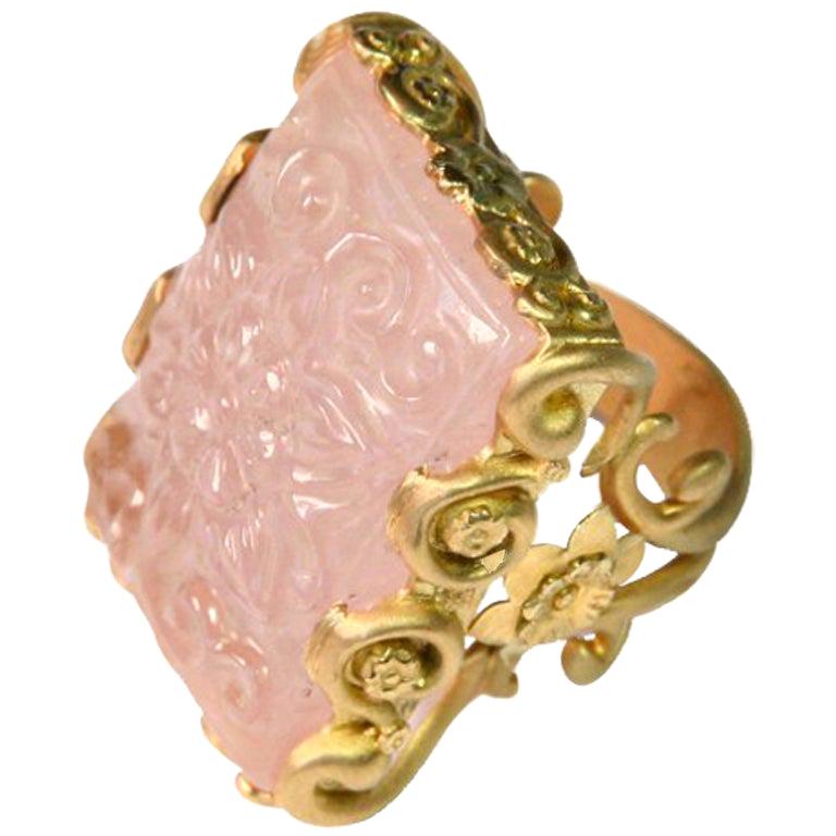 Carved Rose Quartz Stone 18 Karat Gold Cocktail Ring For Sale