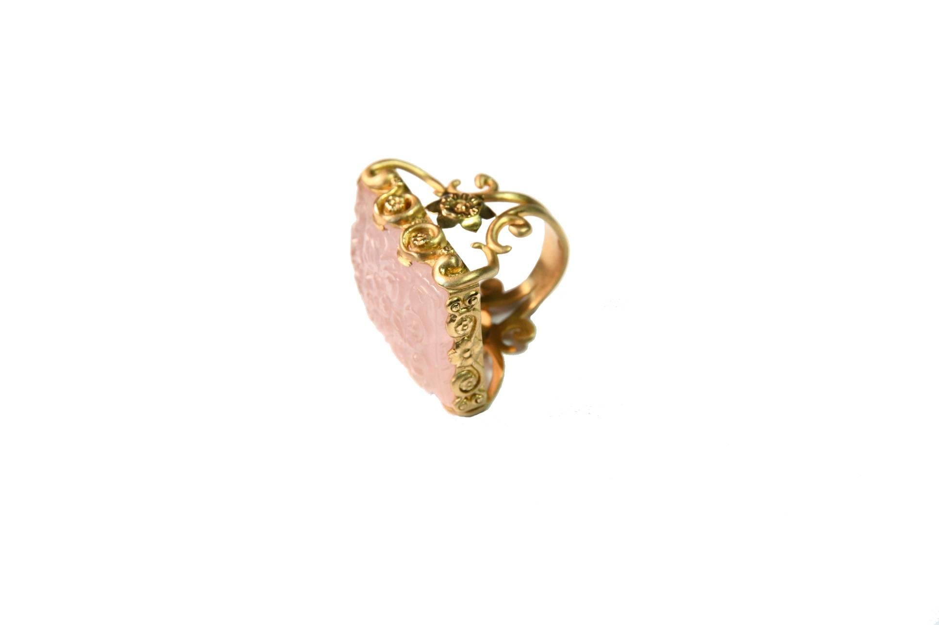 Mixed Cut Carved Rose Quartz Stone 18 Karat Gold Cocktail Ring For Sale