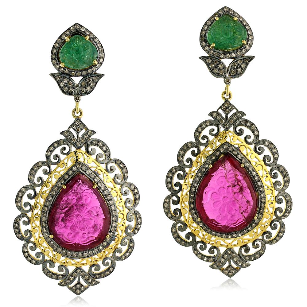 Carved Ruby and Emerald Earrings with Diamonds In New Condition In New York, NY