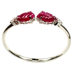 Carved Ruby White Gold Bangle Bracelet