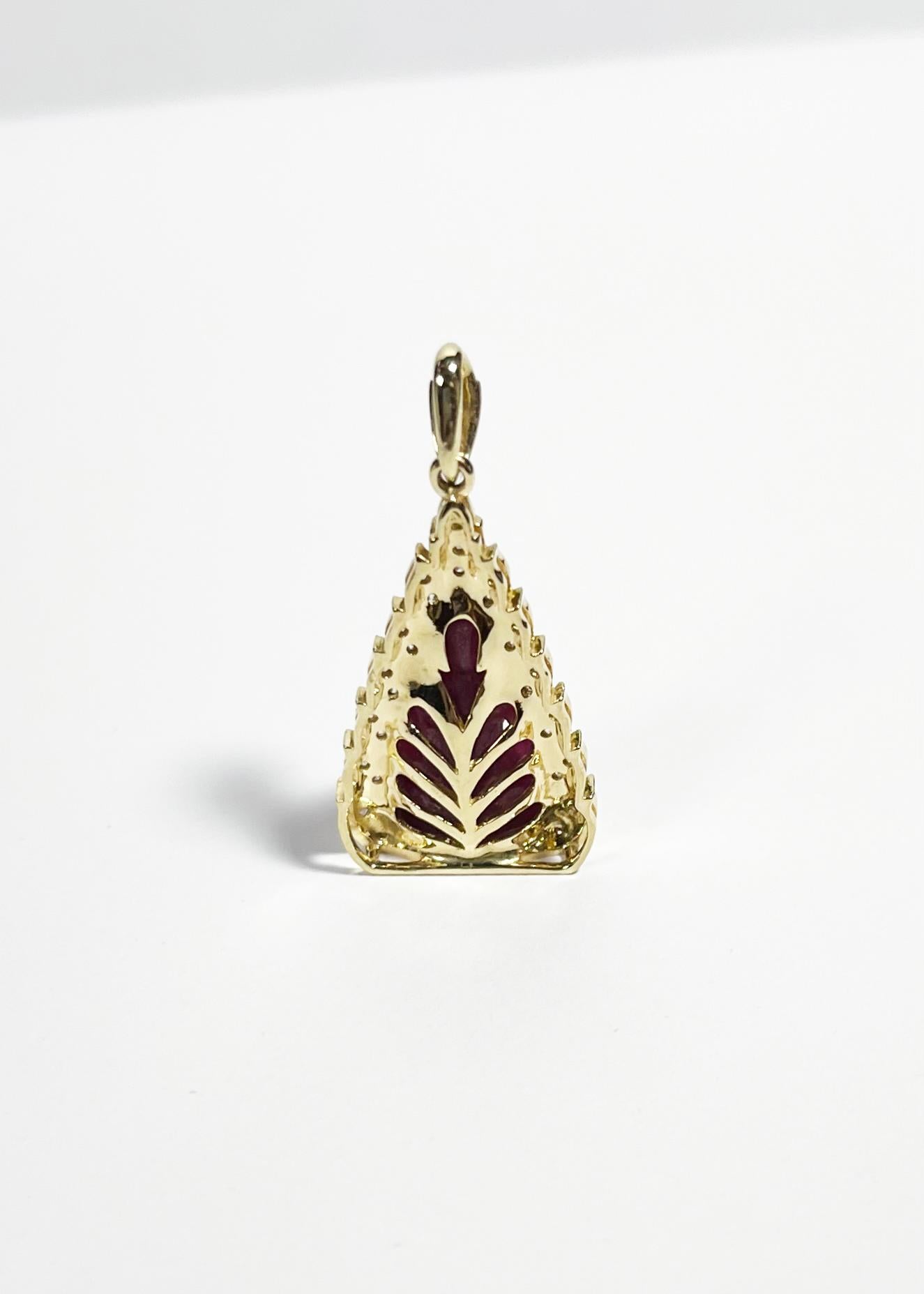 Pendentif Bouddha en rubis sculpté et diamant serti dans de l'or 18K en vente 4