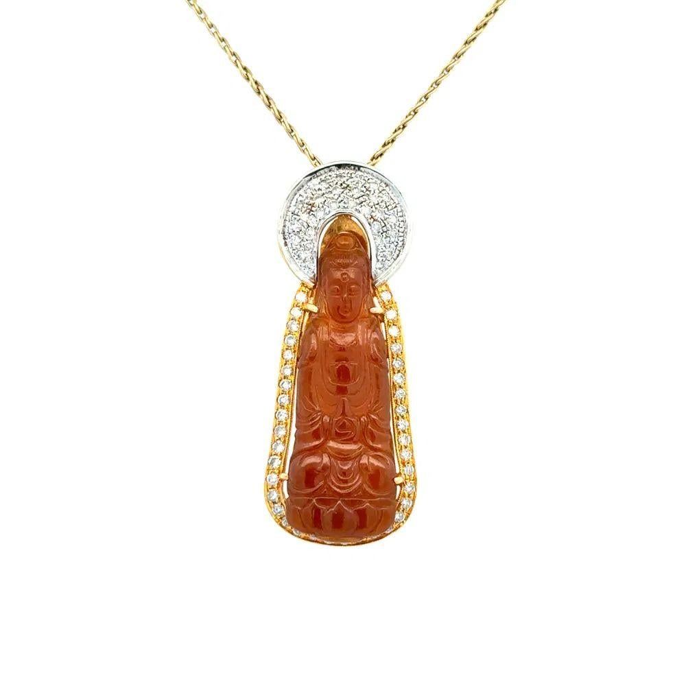 Taglio misto Carved Rust Jade Buddha and Diamond 2-Tone Gold Vintage Pendant Necklace in vendita