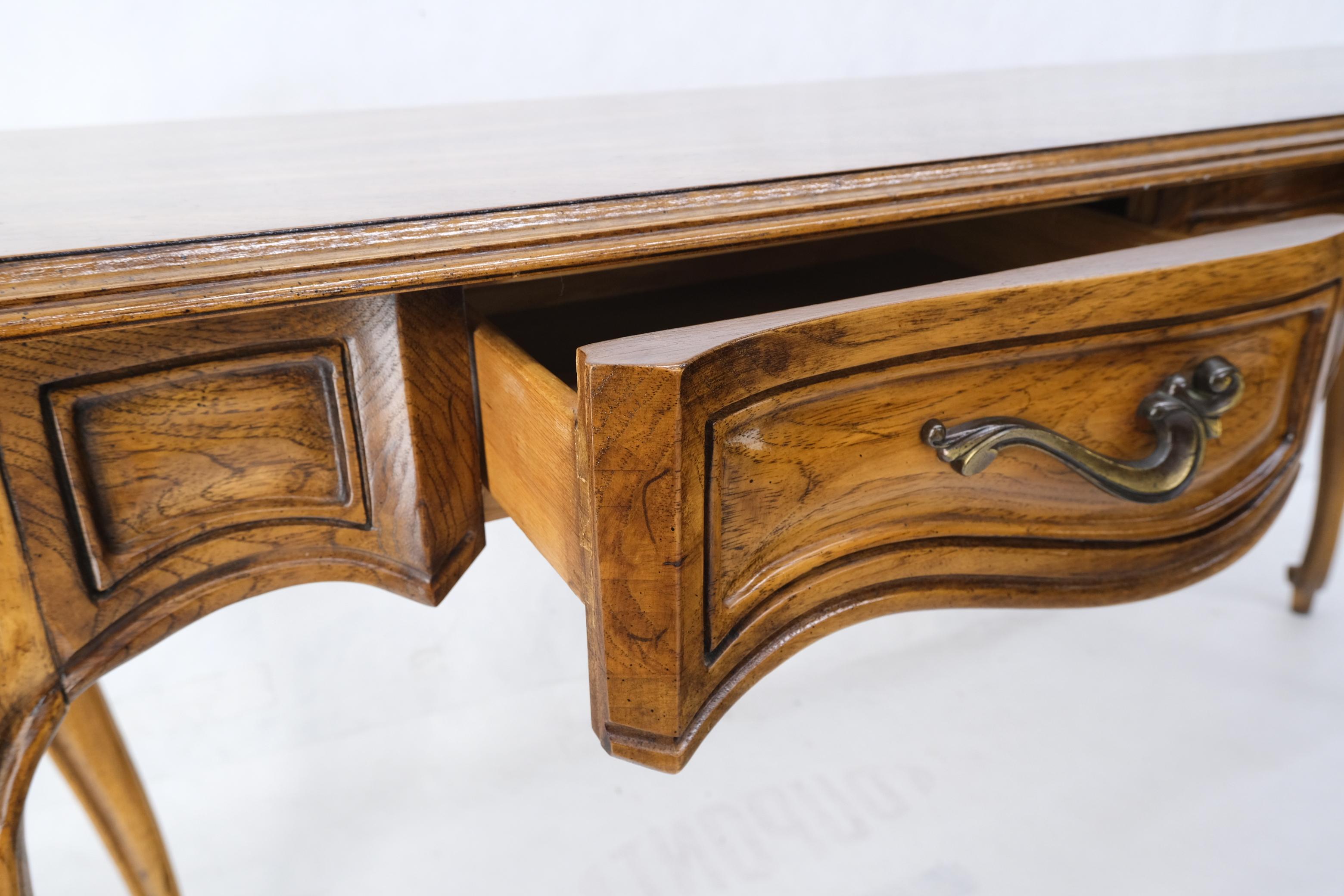 Carved serpentine front 2 drawers cabriole leg console sofa entry table.