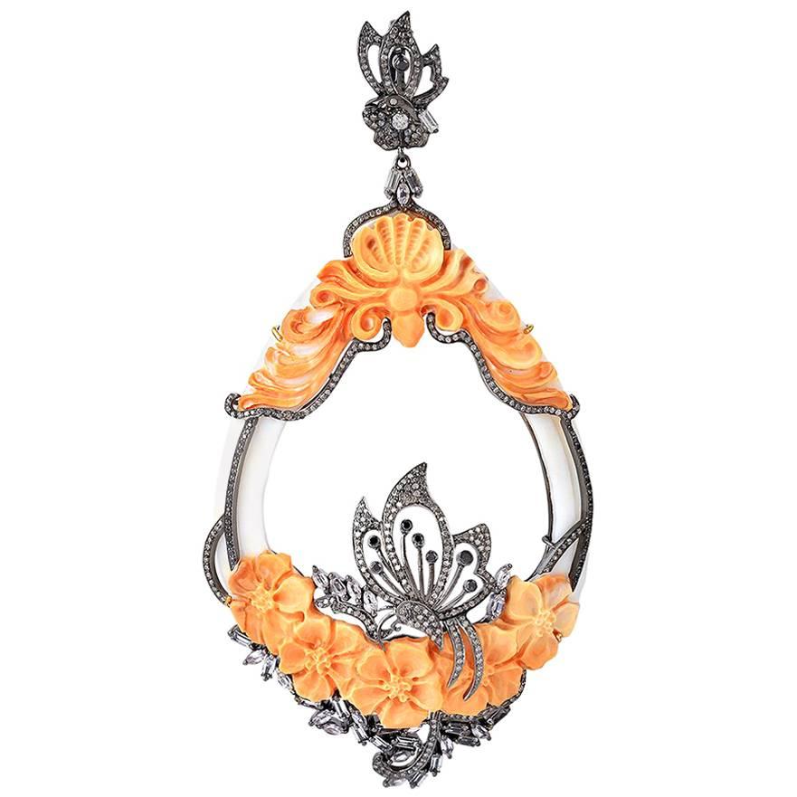 Carved Shell Cameo Pendant with Diamonds Made In 18k Gold & Silver For Sale