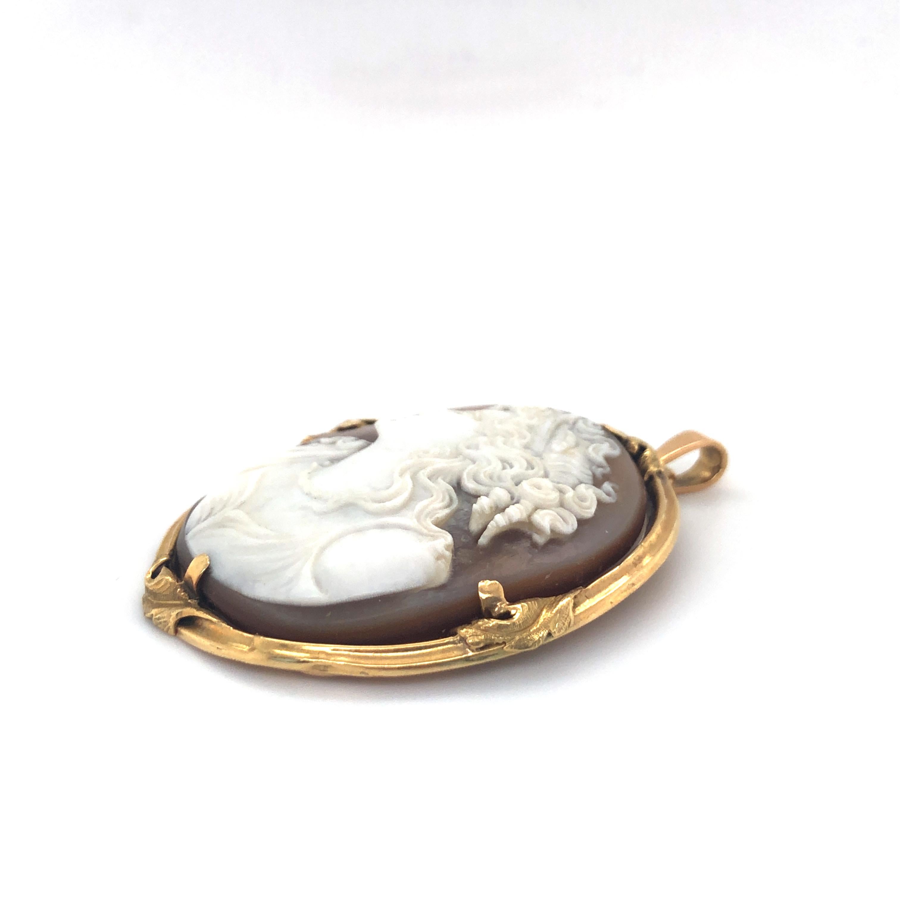 Carved Shell Cameo Pendant with Frame in 18 Karat Yellow Gold 2