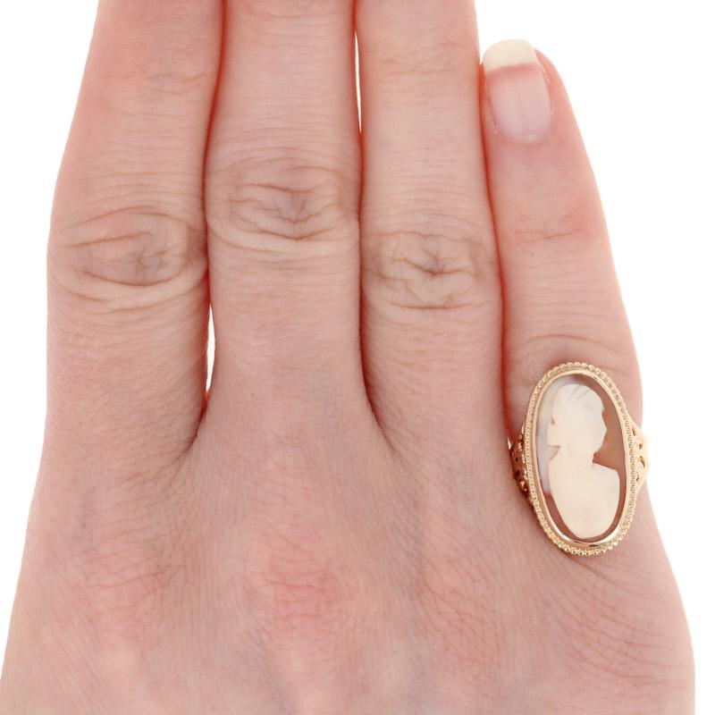 Carved Shell Cameo Vintage Ring, 10k Yellow Gold Women's 3