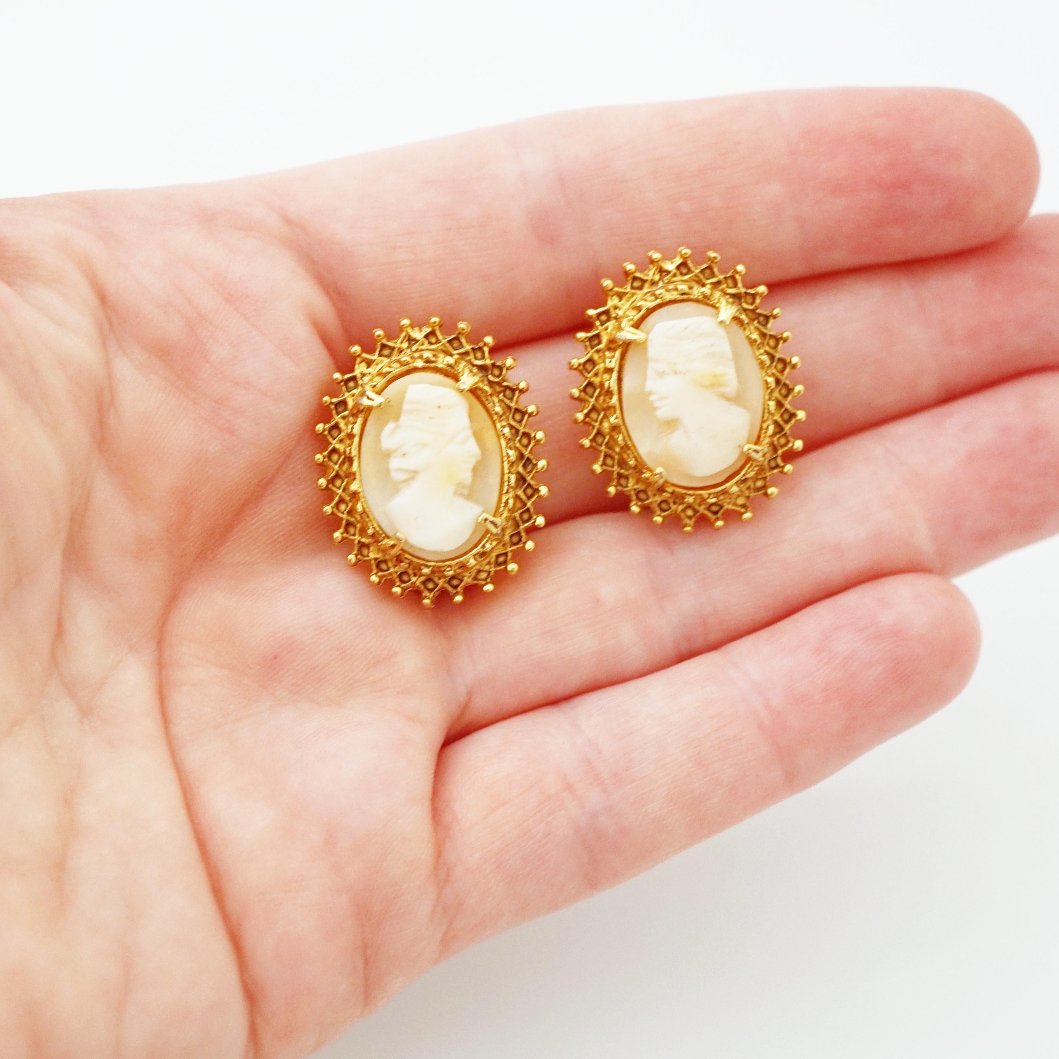 Women's Carved Shell Oval Cameo Earrings By Florenza, 1960s For Sale