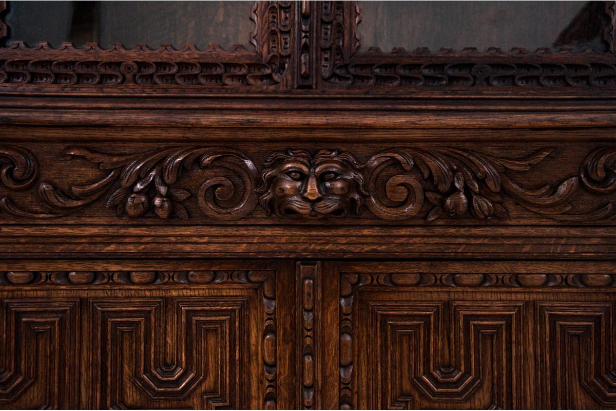 Carved Sideboard, France, circa 1880 In Good Condition For Sale In Chorzów, PL